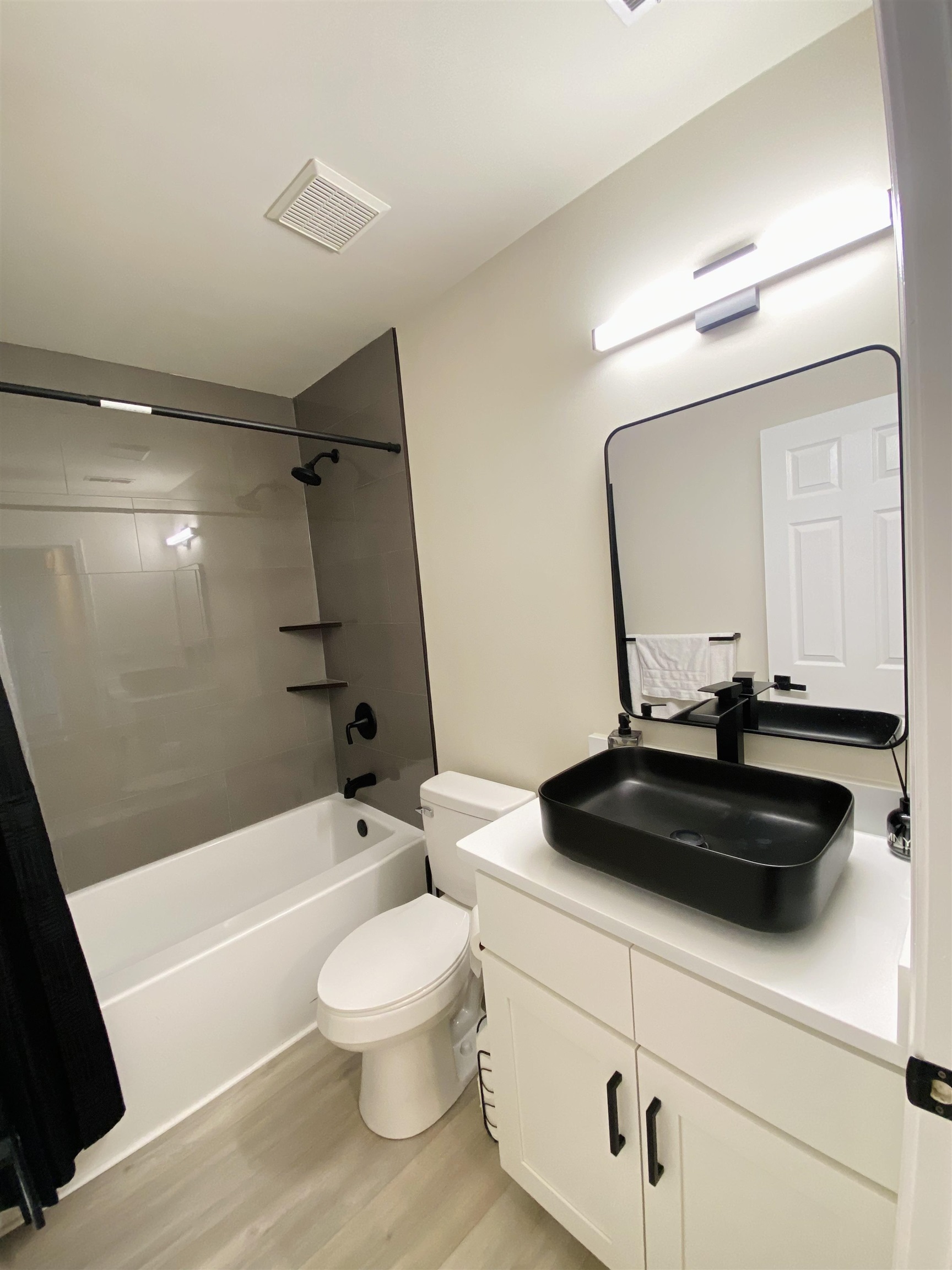 113 Riverrun Drive Property Photo 17