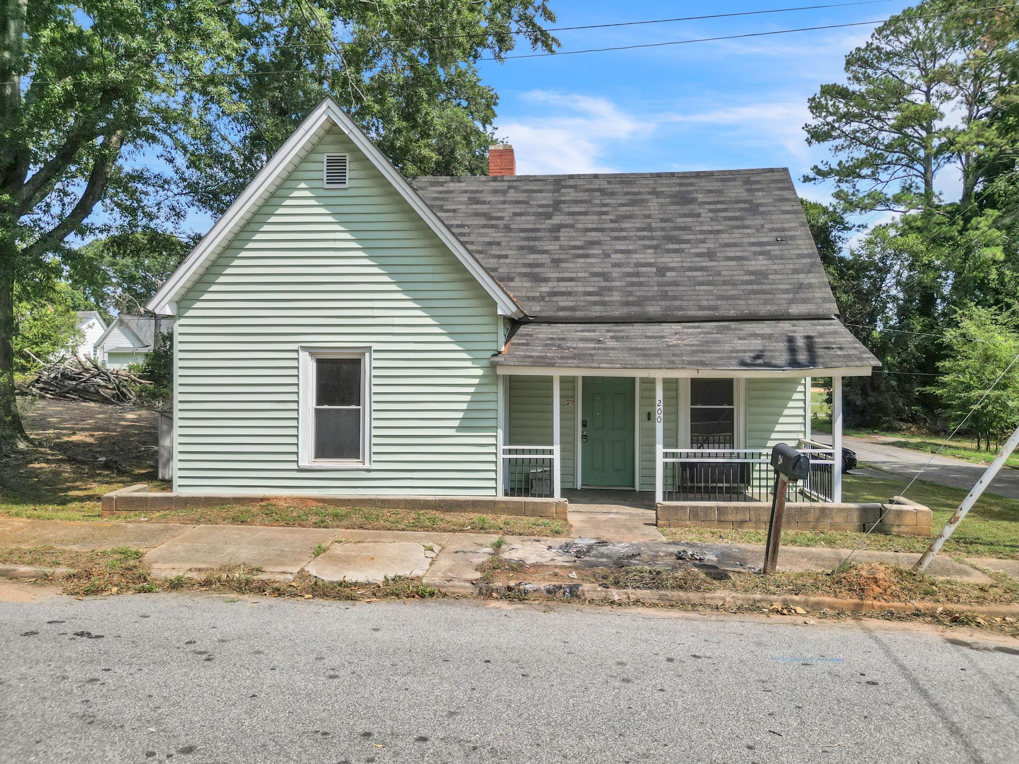 200 F Street Property Photo 1