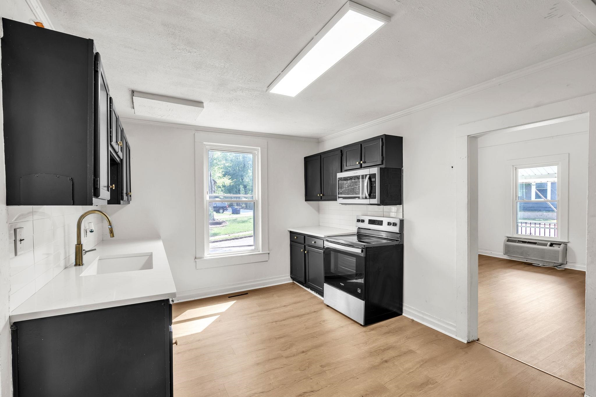 200 F Street Property Photo 10