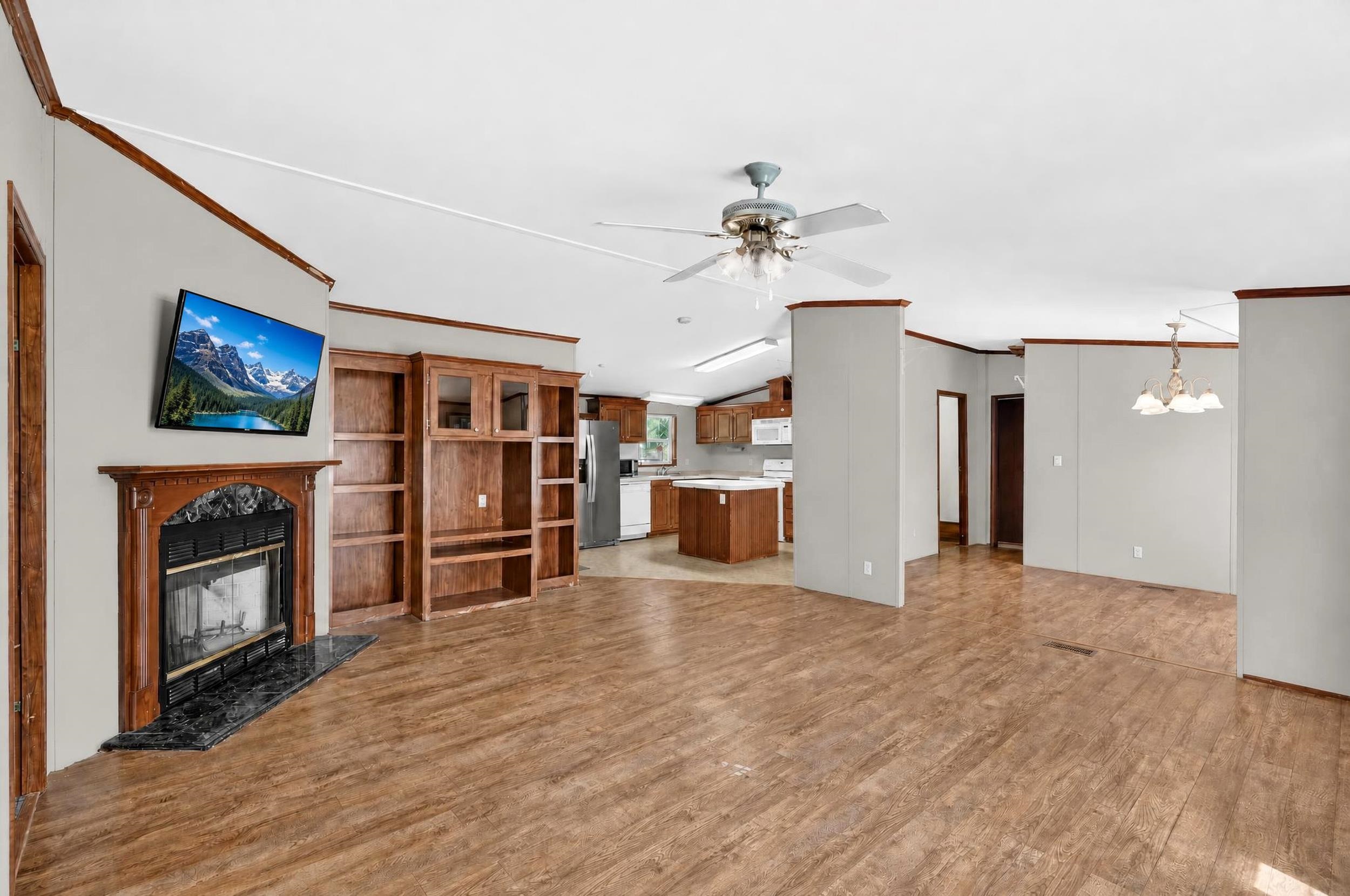 370 Wynette Way Property Photo 5