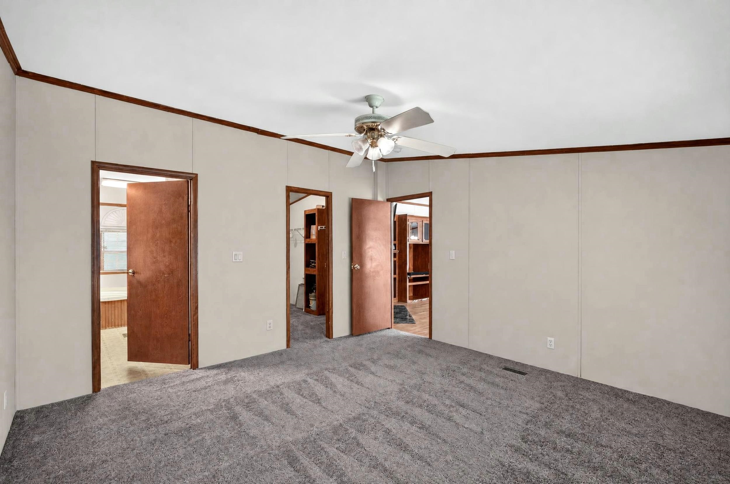 370 Wynette Way Property Photo 13