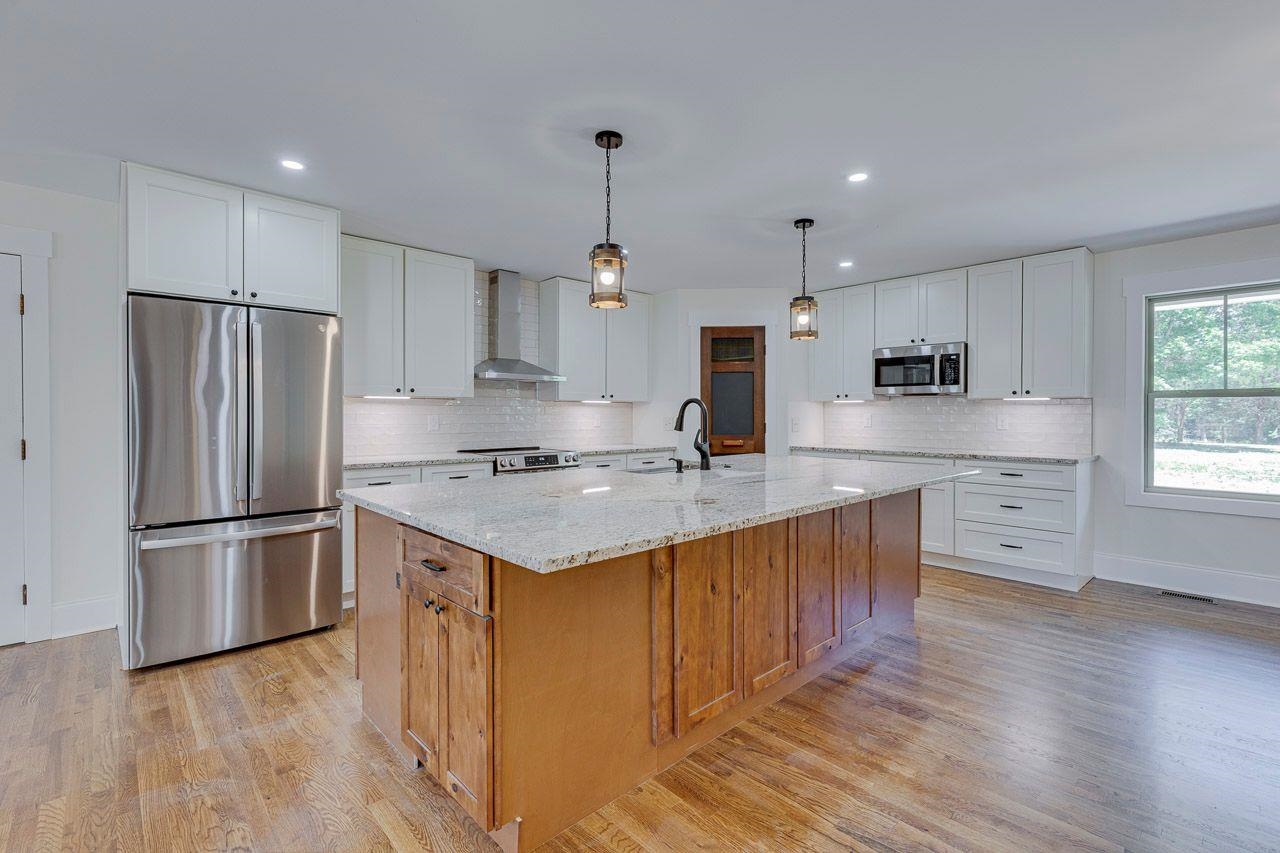 1041 Motlow School Road Property Photo 7