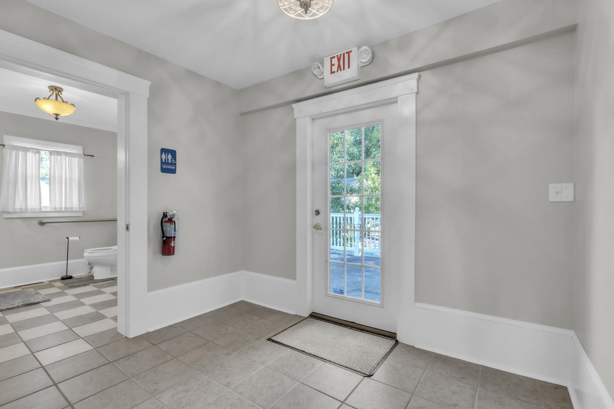 341916 Property Photo 23