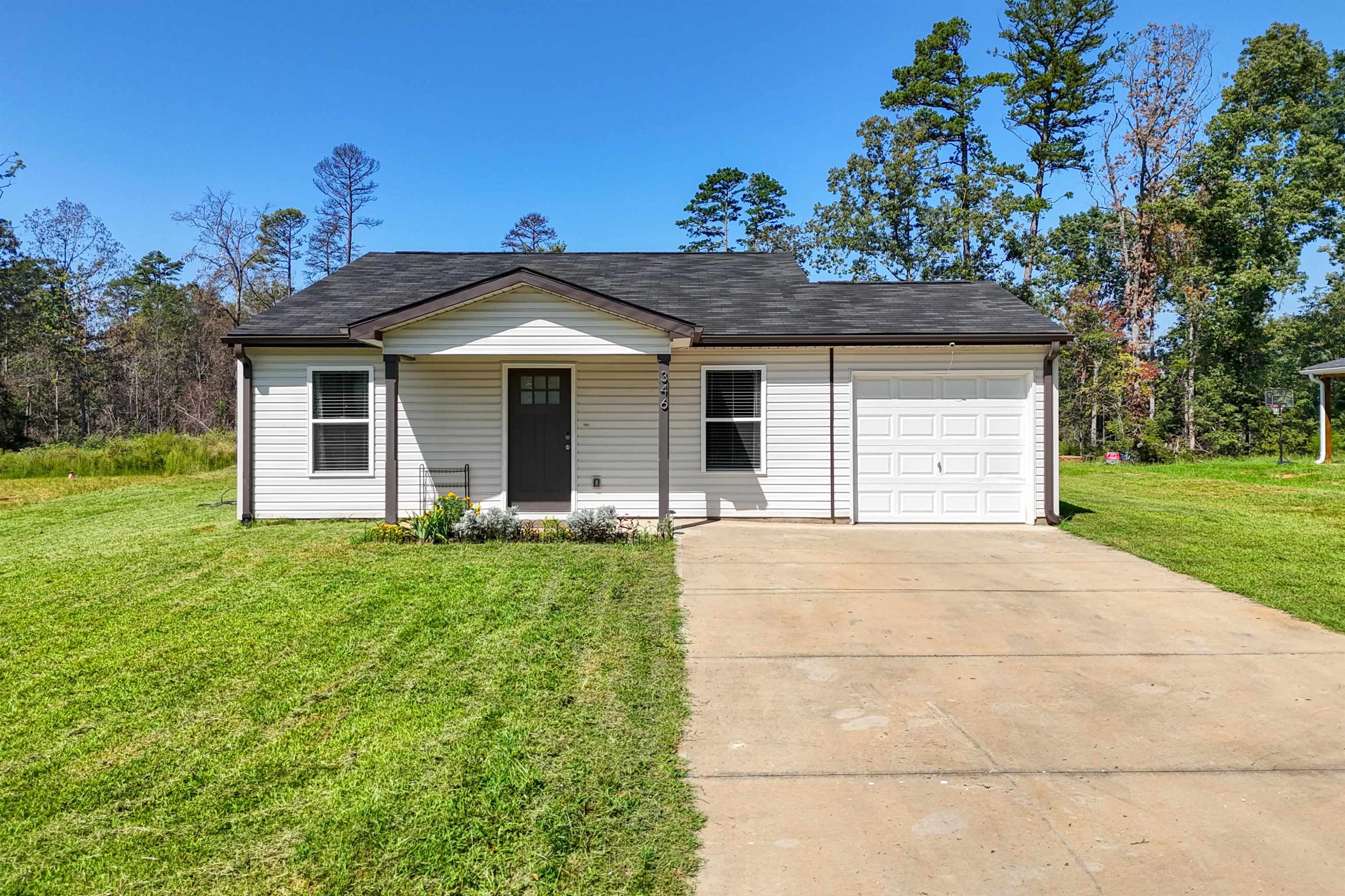 346 Skyline Road Property Photo 1