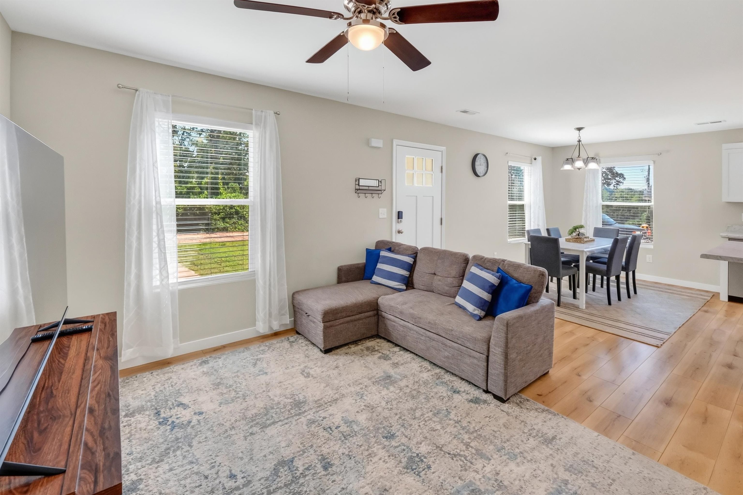 346 Skyline Road Property Photo 4