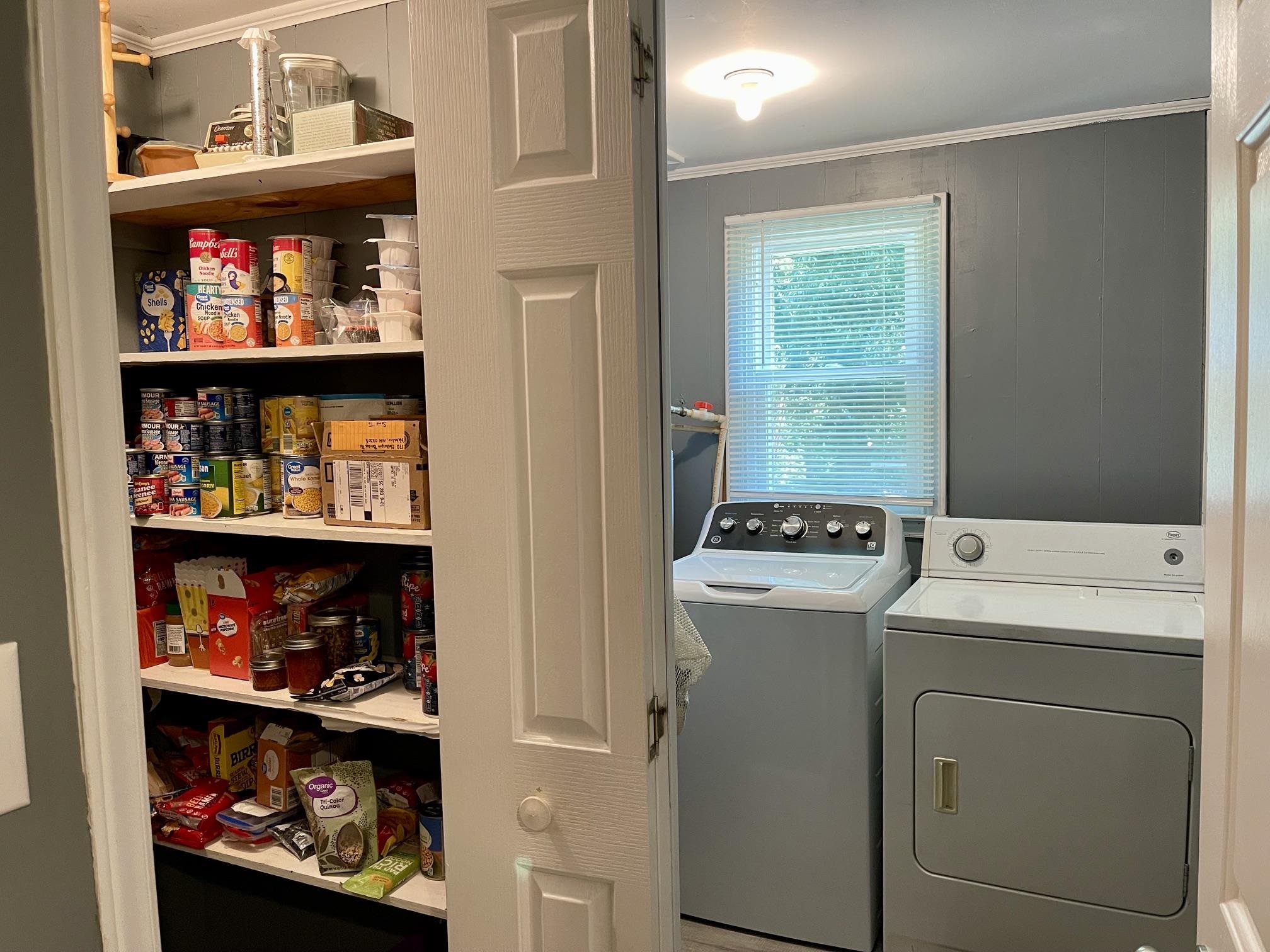 554 Green River Road Property Photo 18