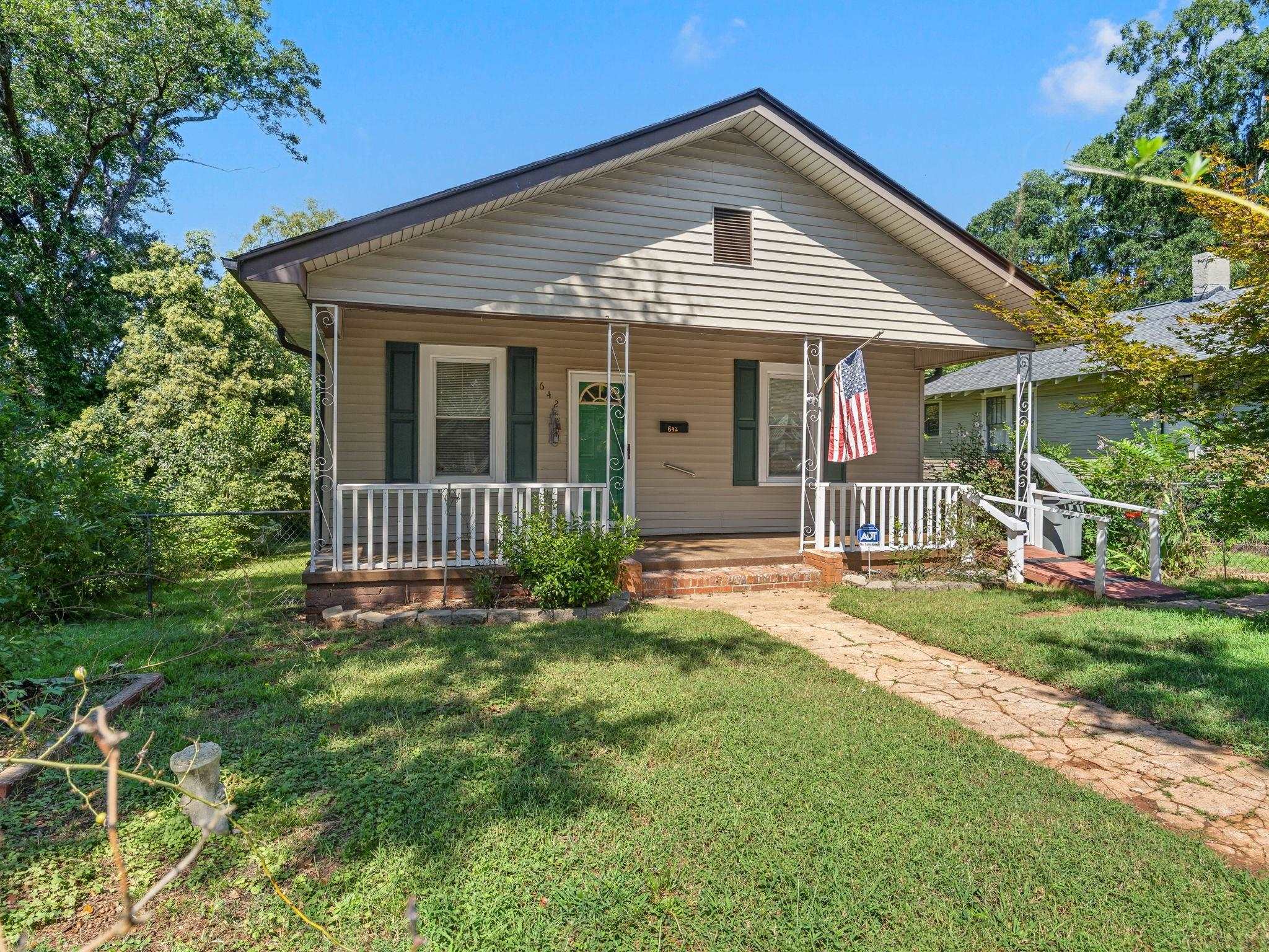 642 S Irwin Avenue Property Photo 2