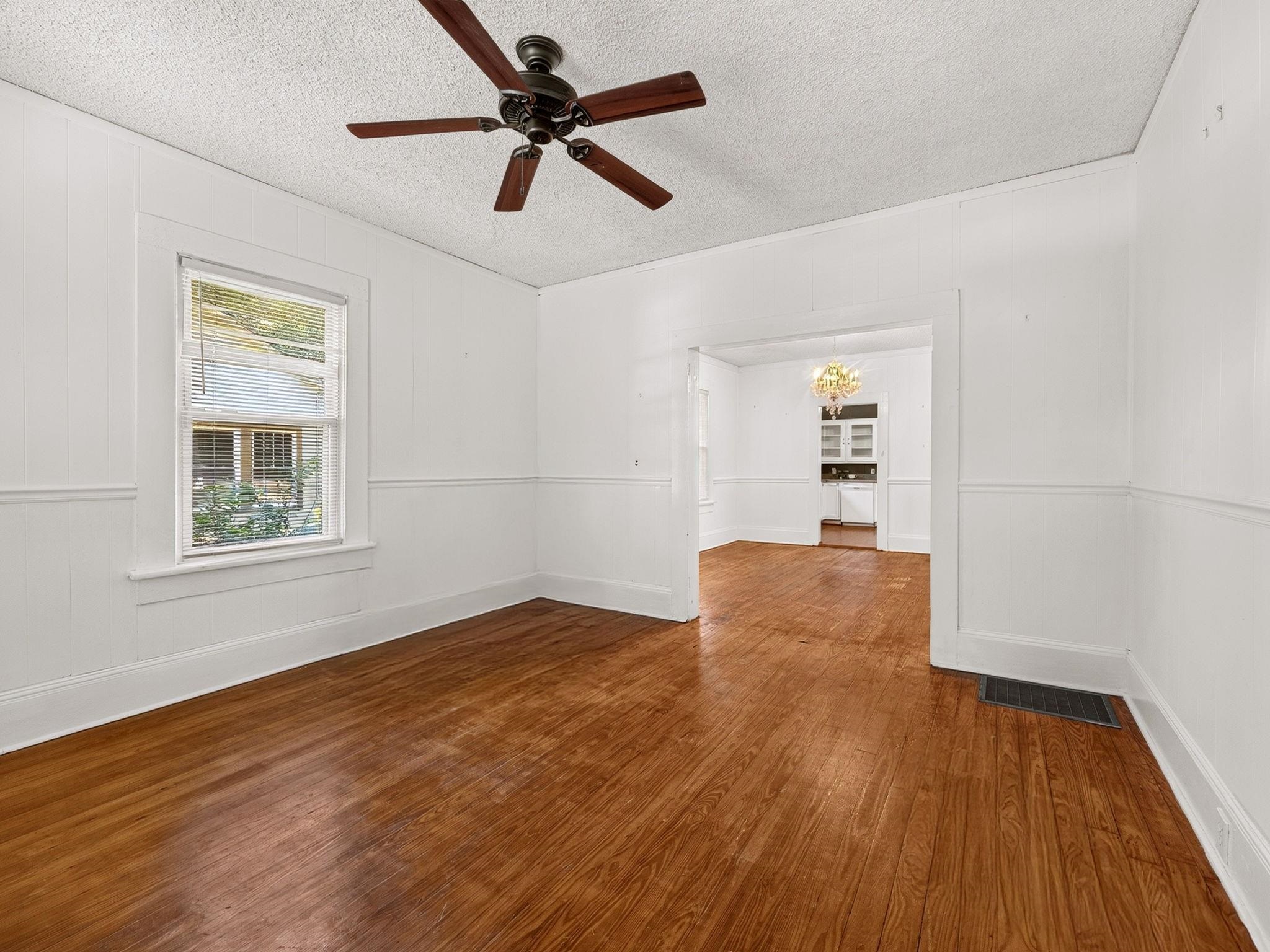 642 S Irwin Avenue Property Photo 5