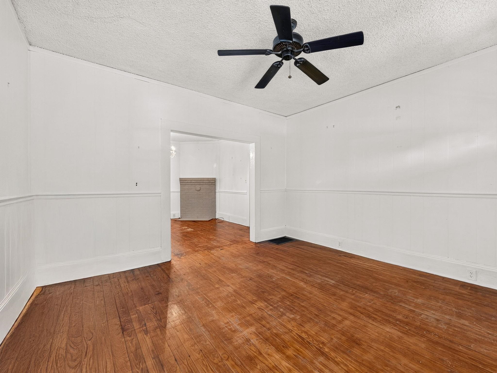 642 S Irwin Avenue Property Photo 7