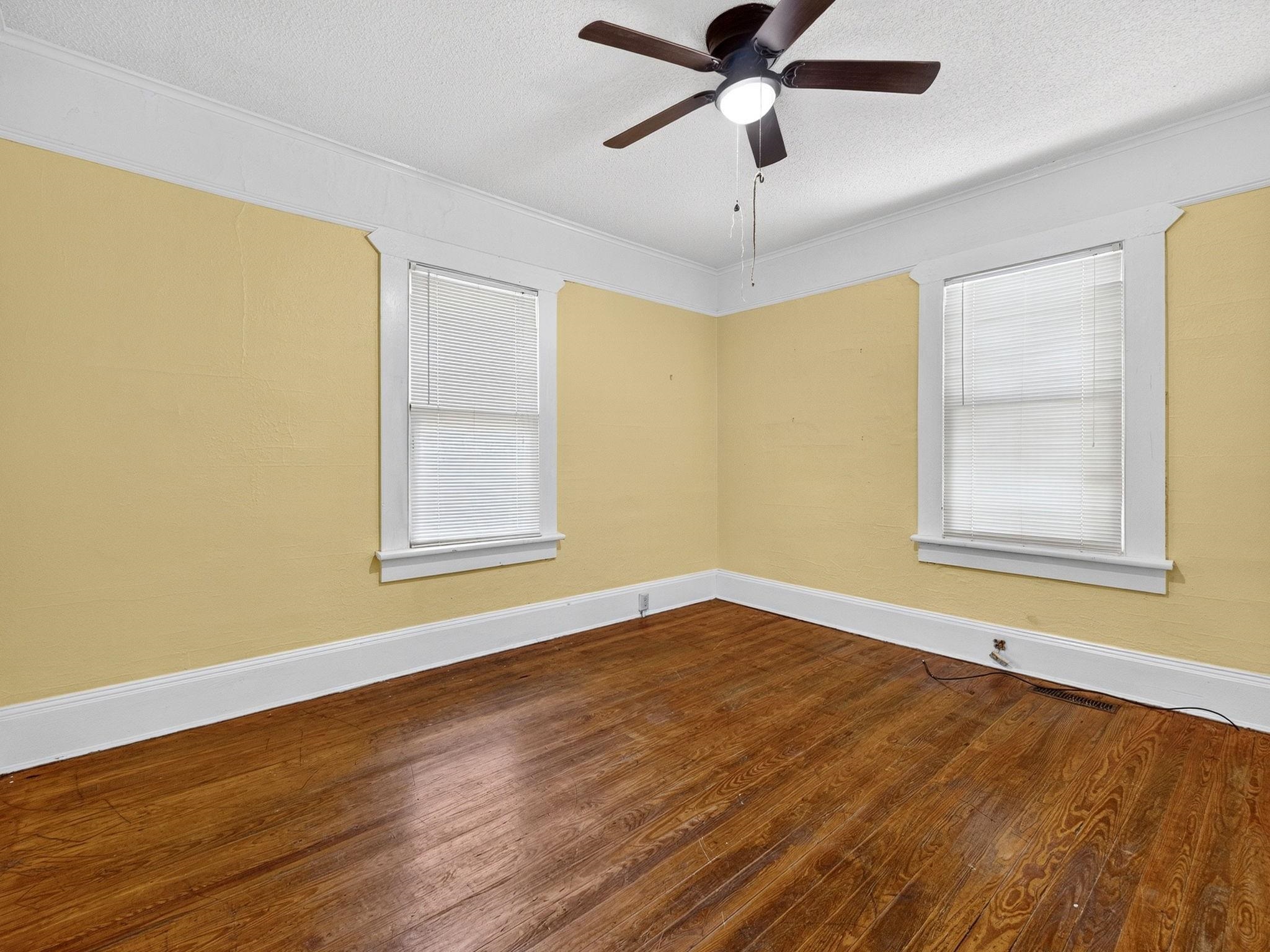 642 S Irwin Avenue Property Photo 13