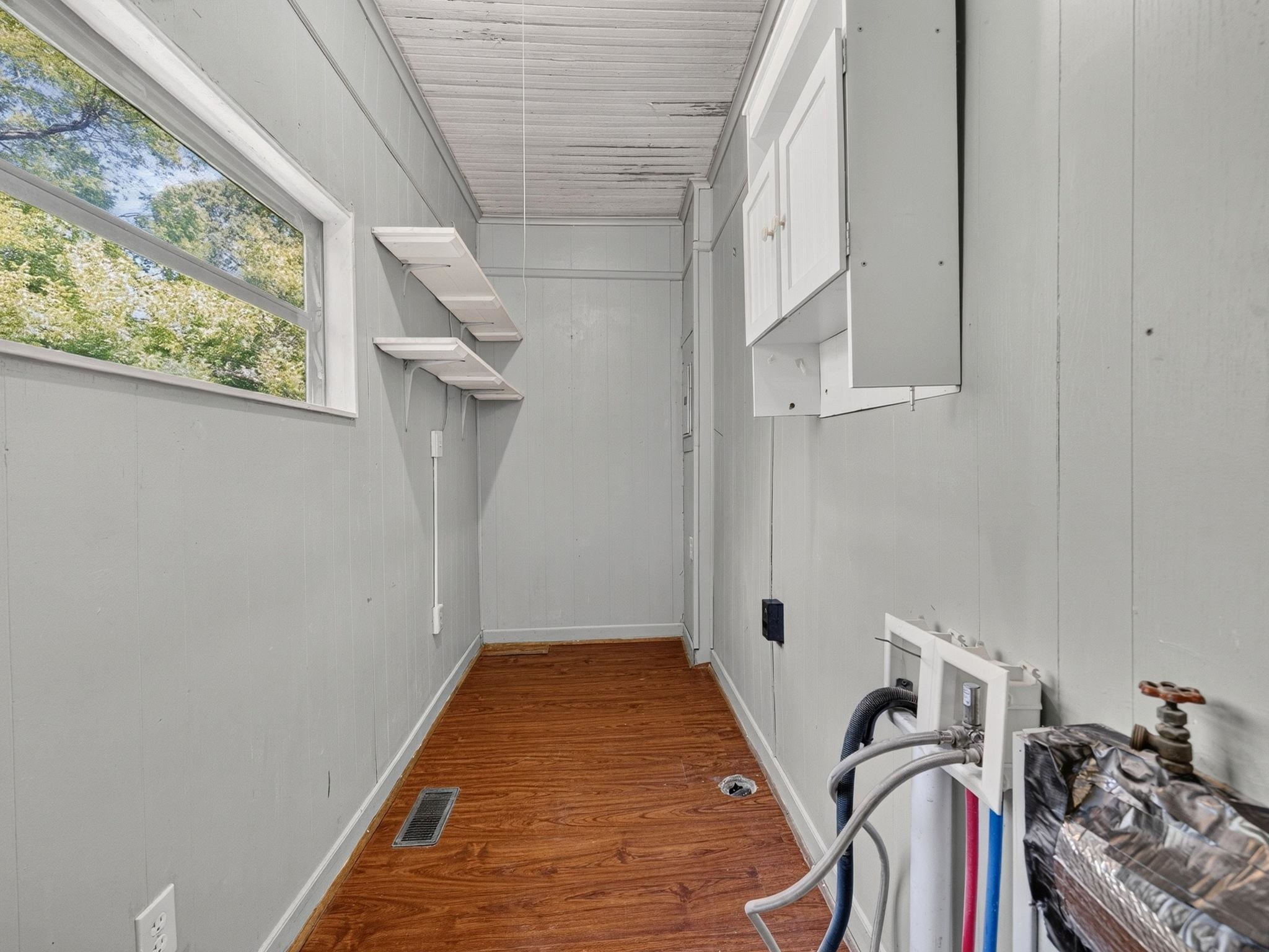 642 S Irwin Avenue Property Photo 24