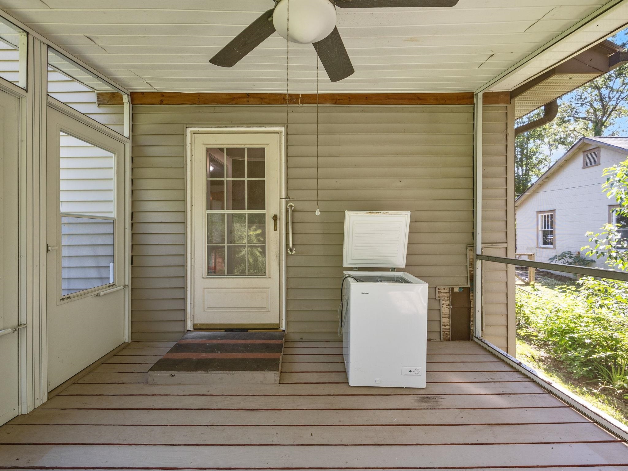 642 S Irwin Avenue Property Photo 27