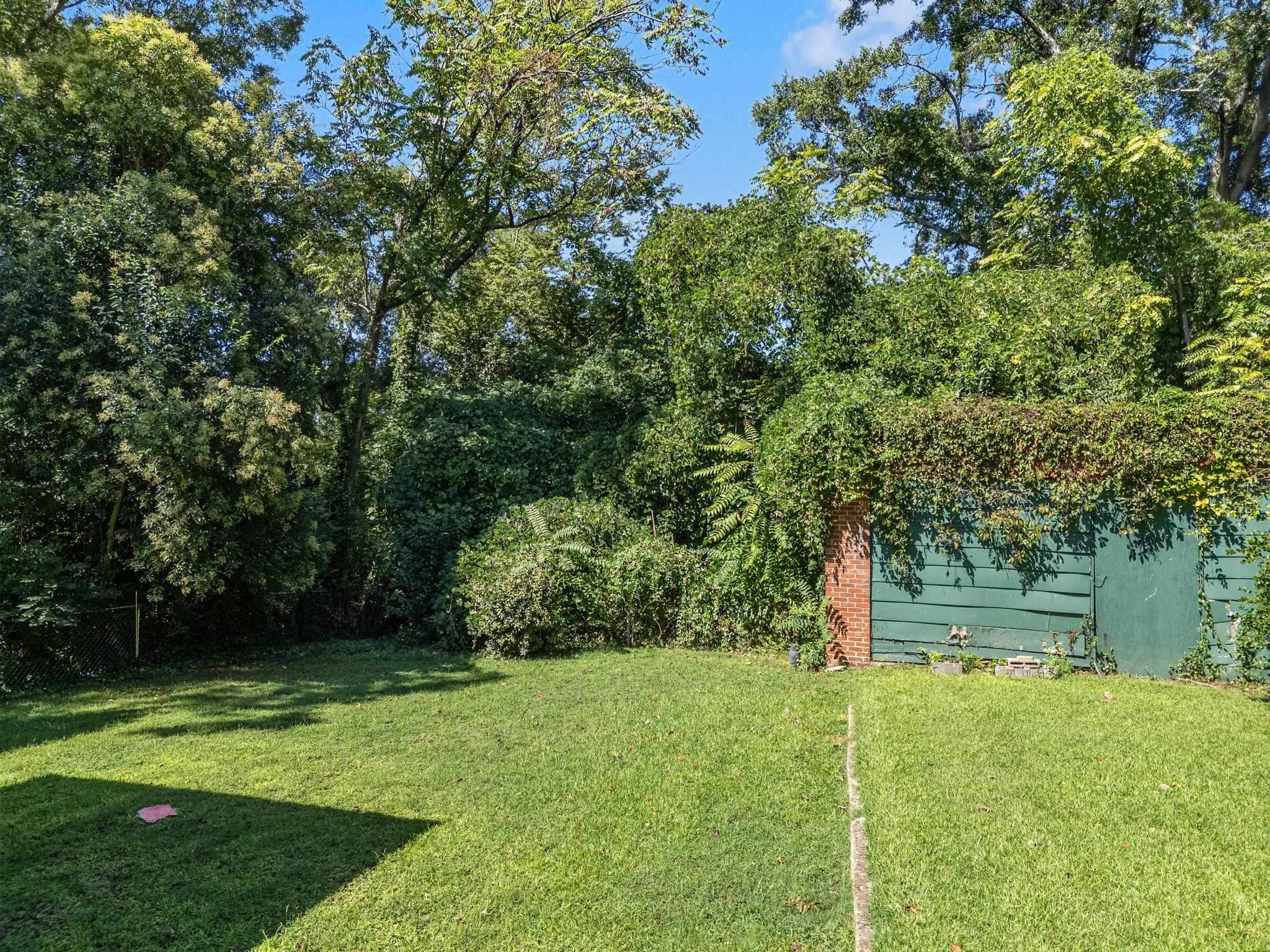 642 S Irwin Avenue Property Photo 29