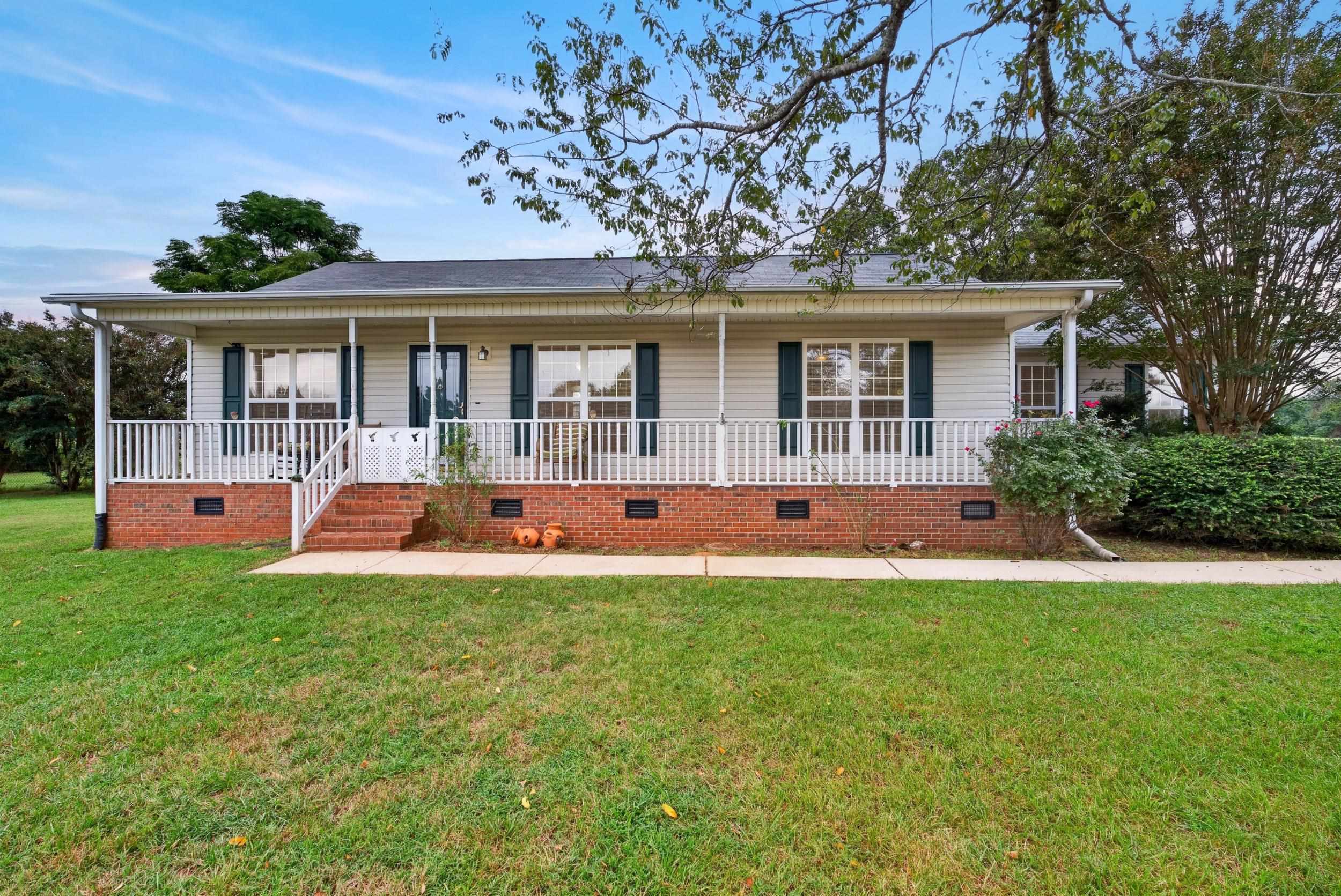 2218 Riveroak Road Property Photo 1