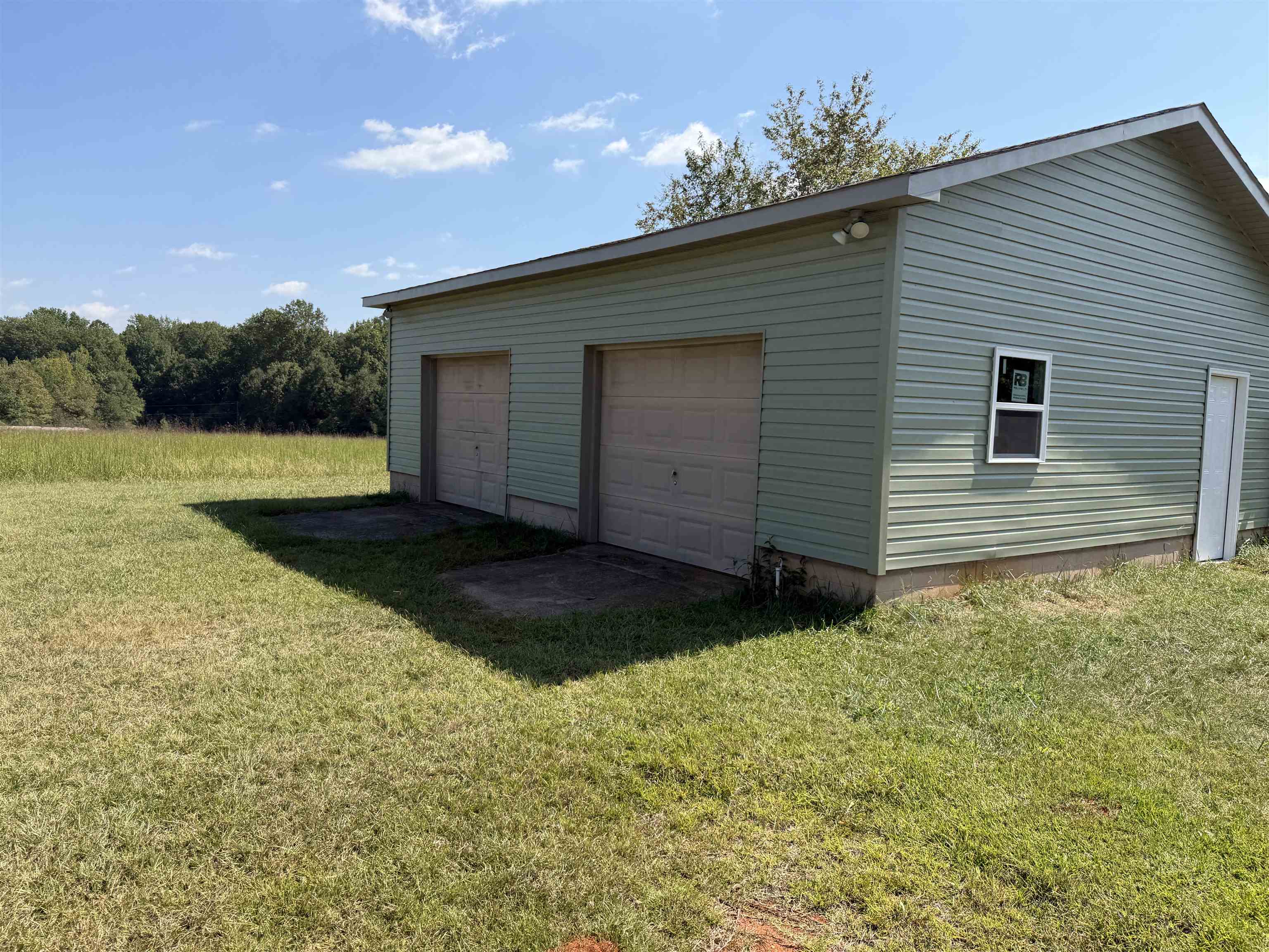 527 Park Gate Road Property Photo 4