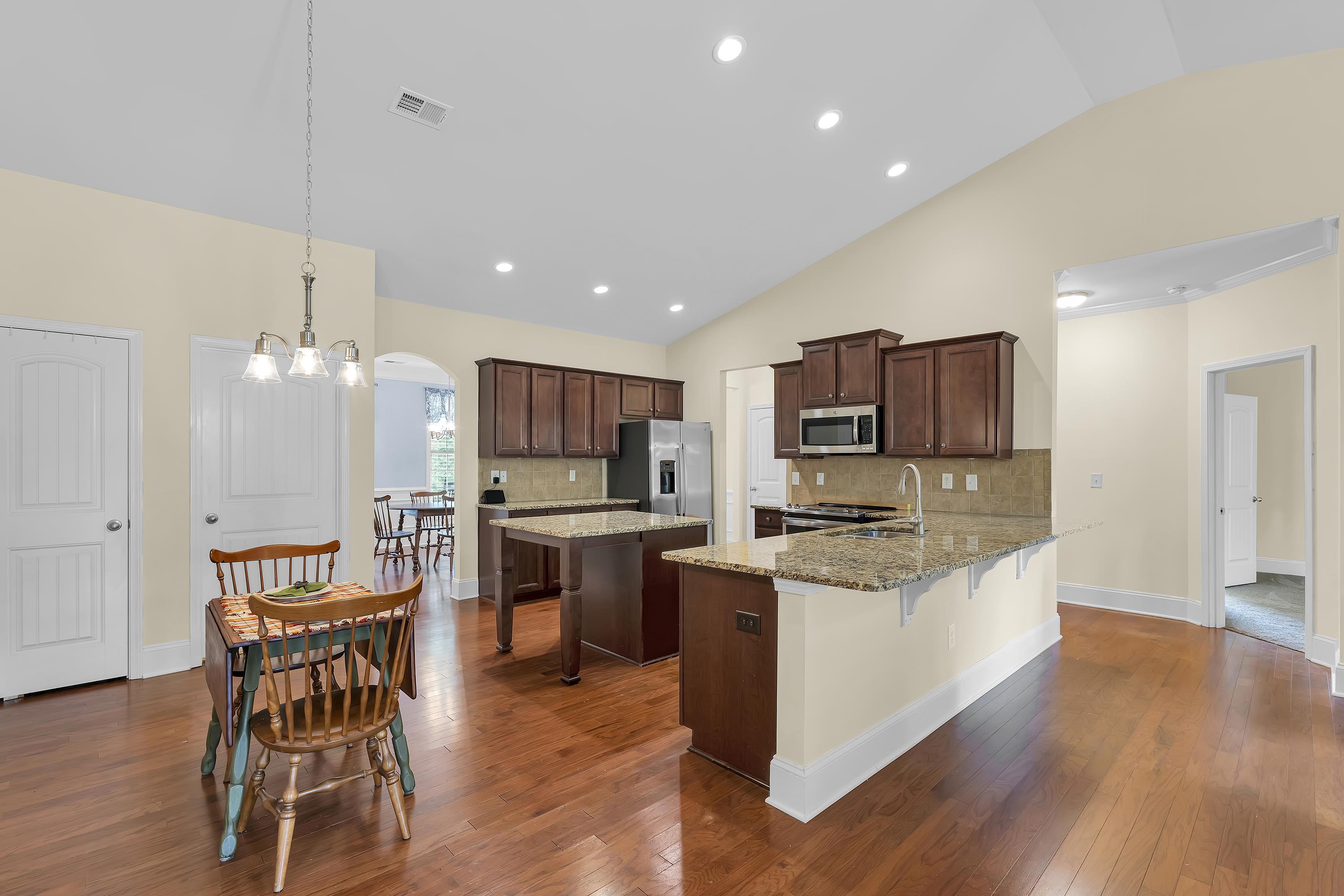 63 Scotts Bluff Drive Property Photo 10