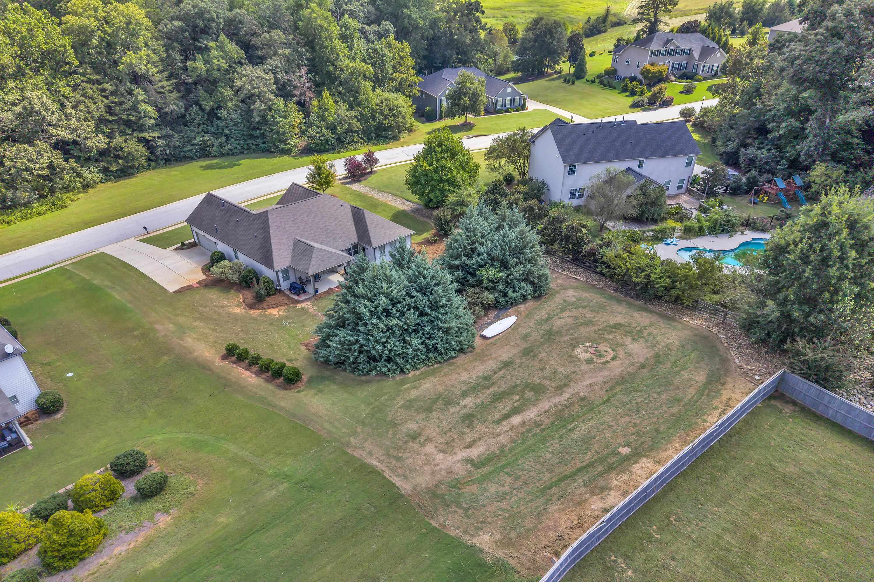 63 Scotts Bluff Drive Property Photo 27
