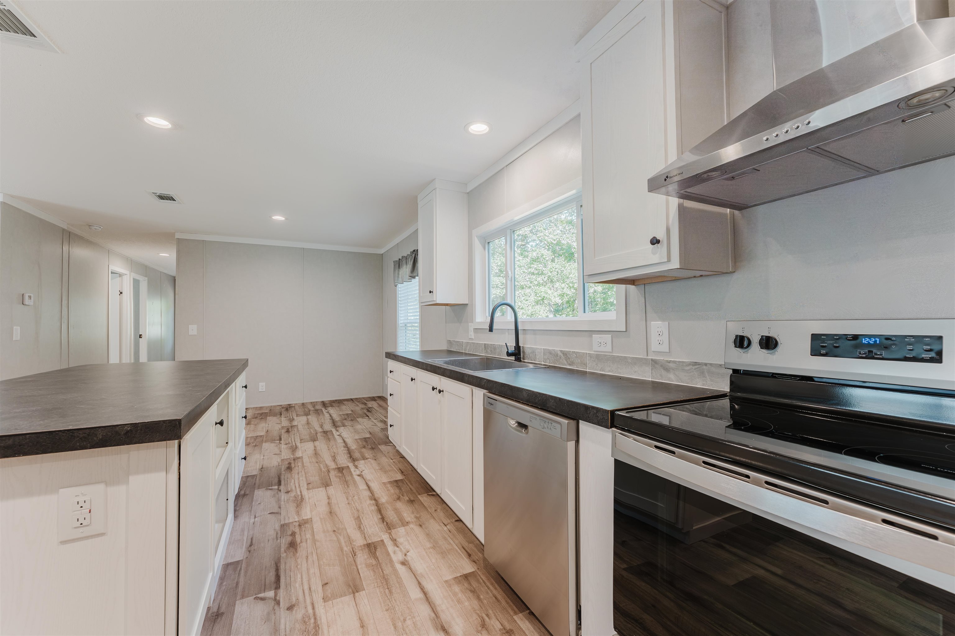 417 Wilkie Road Property Photo 6