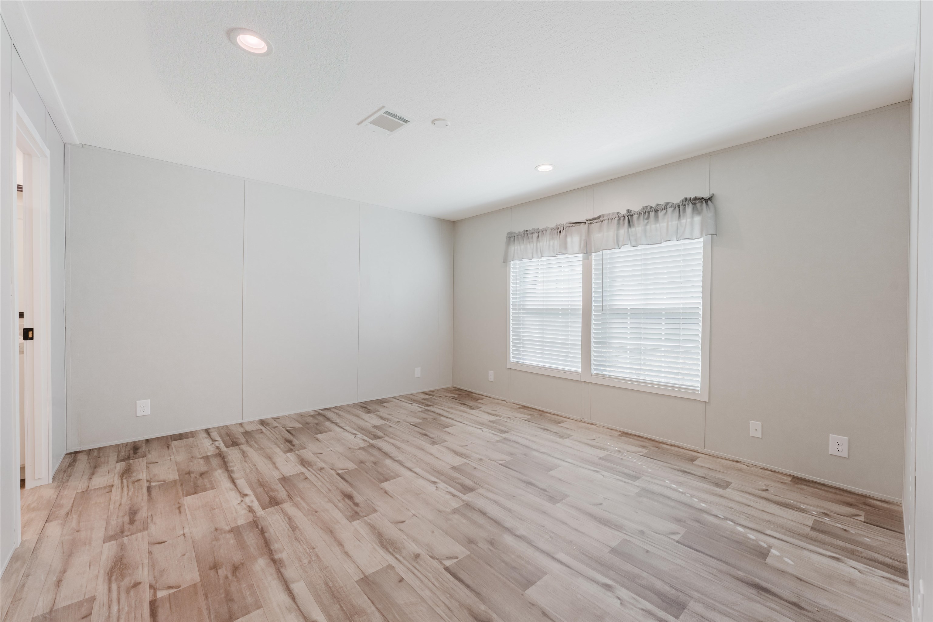 417 Wilkie Road Property Photo 9