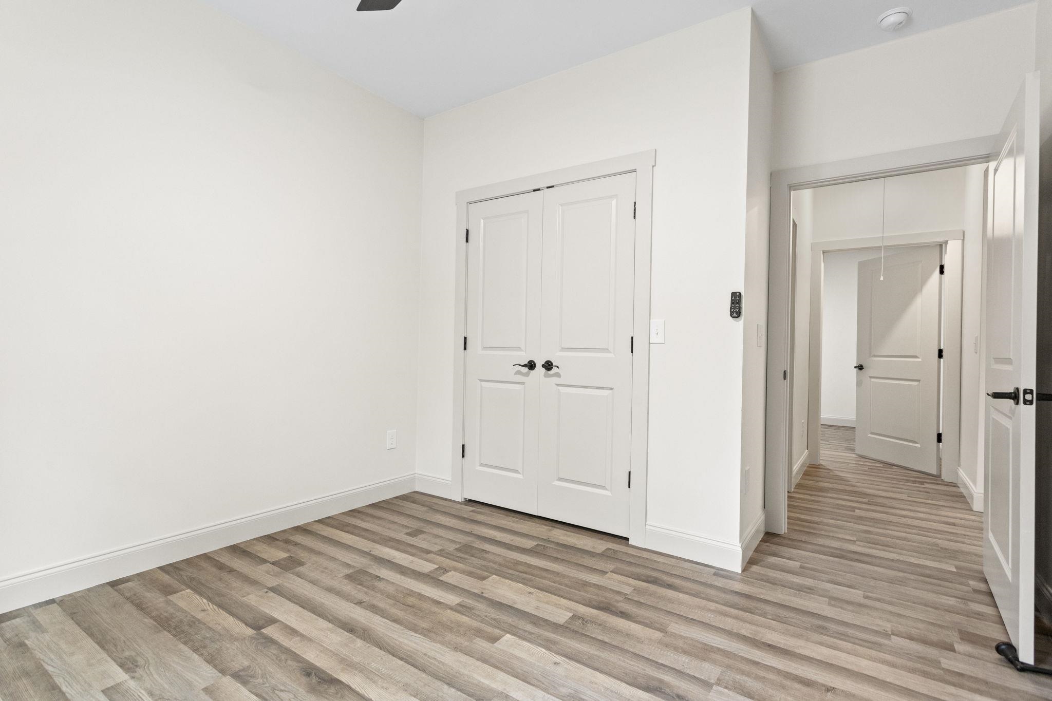 7406 S Pine Street Property Photo 13