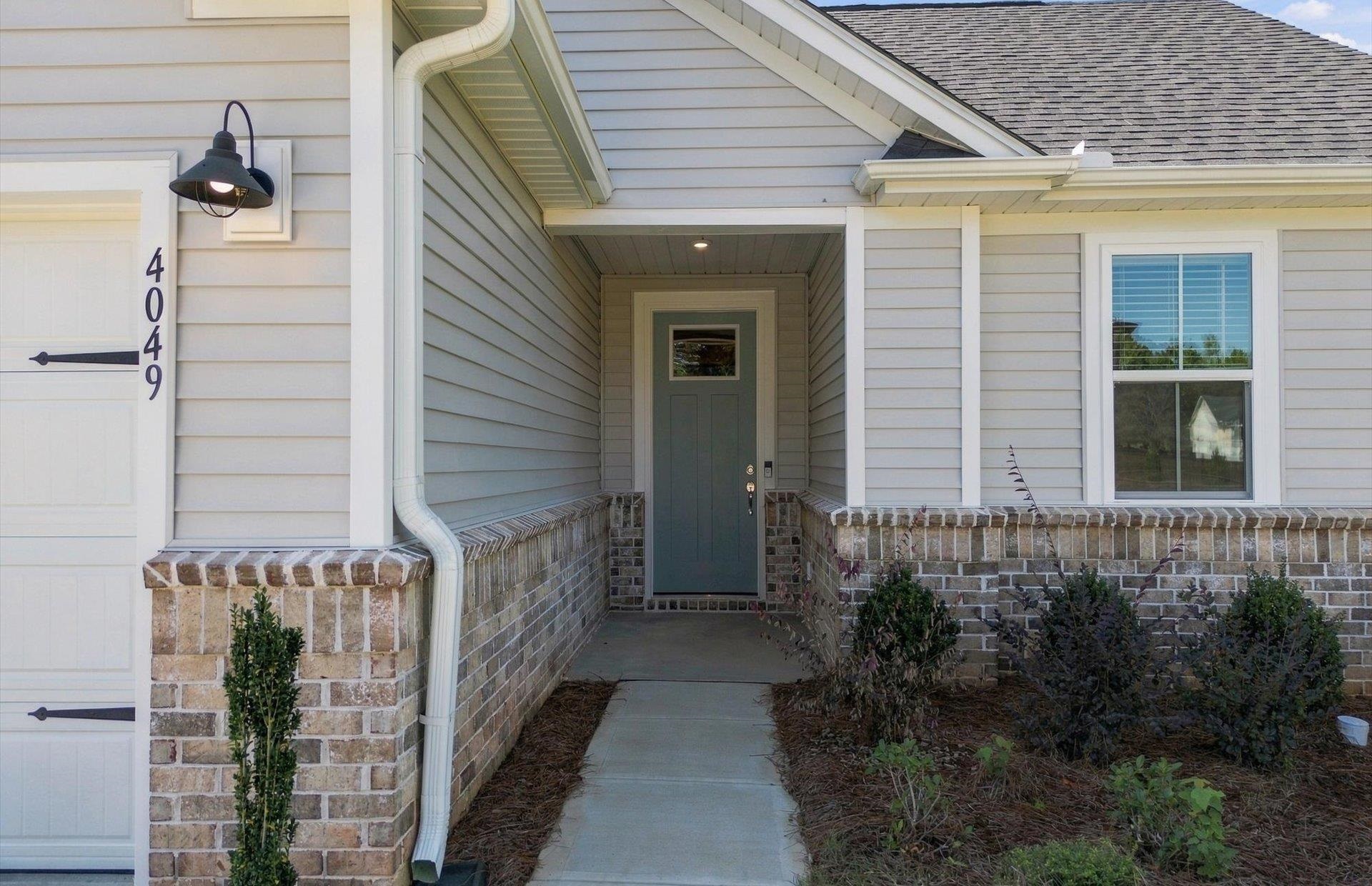 4049 Hoskins Drive Property Photo 4