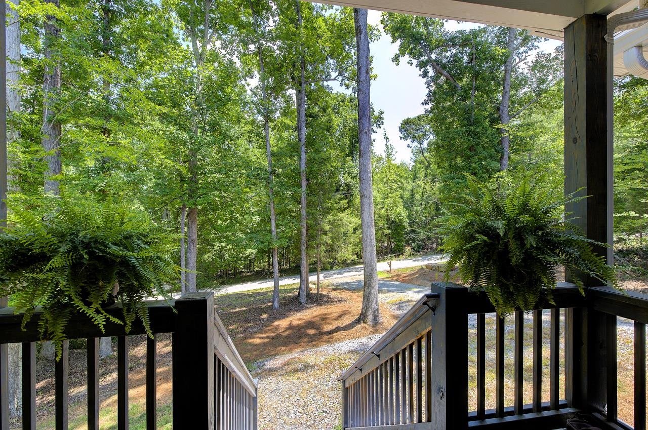 54 Lakeview Road Property Photo 4