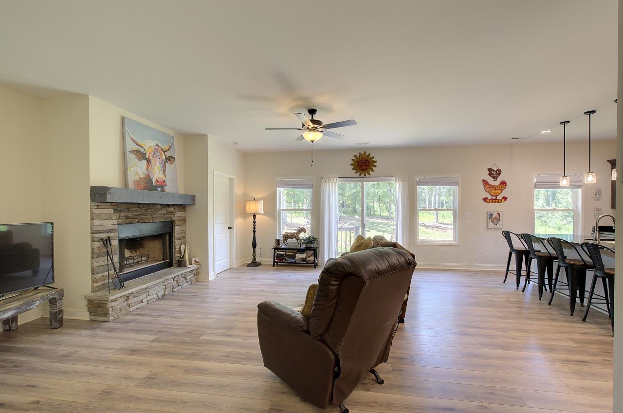 54 Lakeview Road Property Photo 14