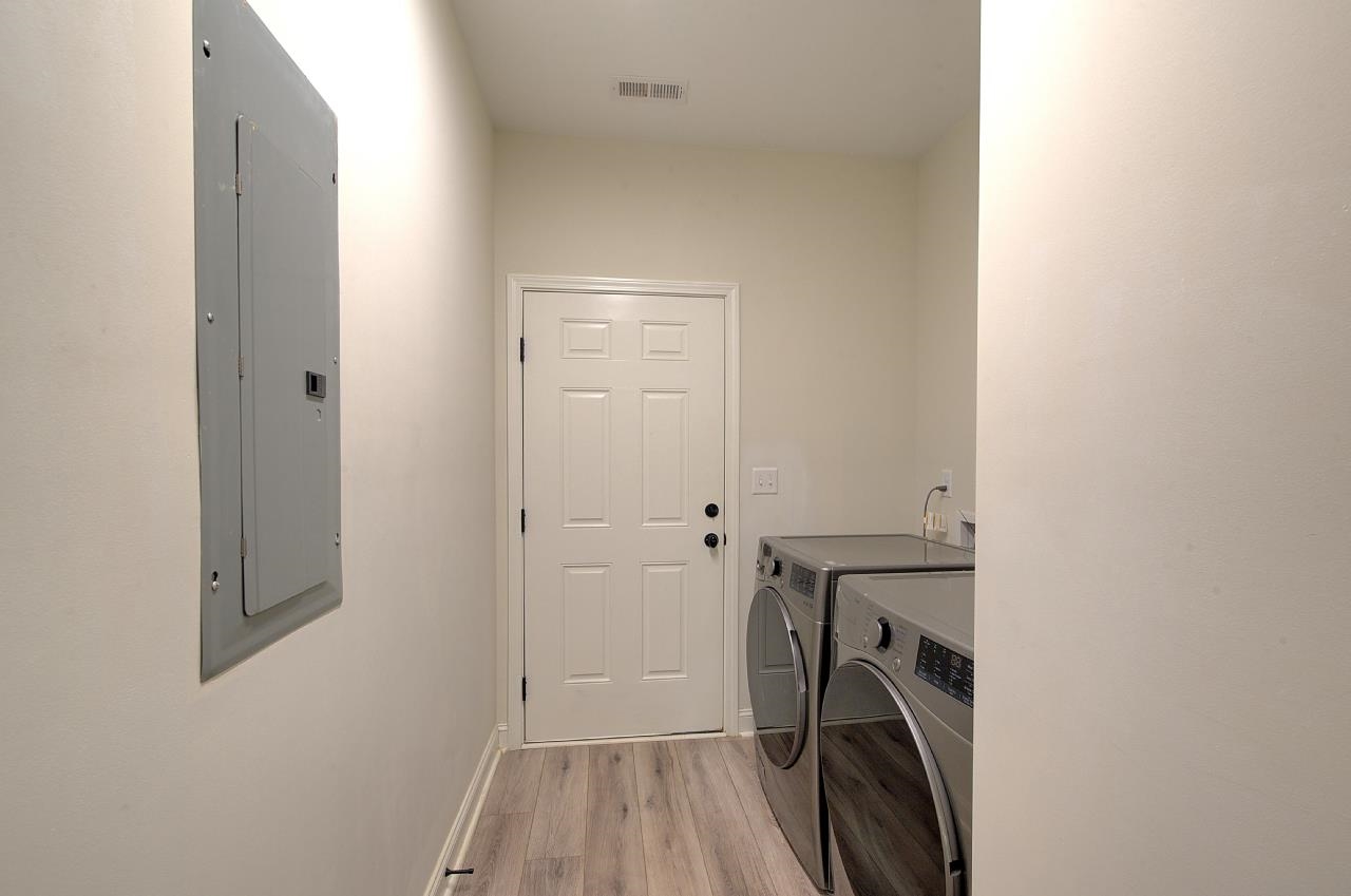 54 Lakeview Road Property Photo 25