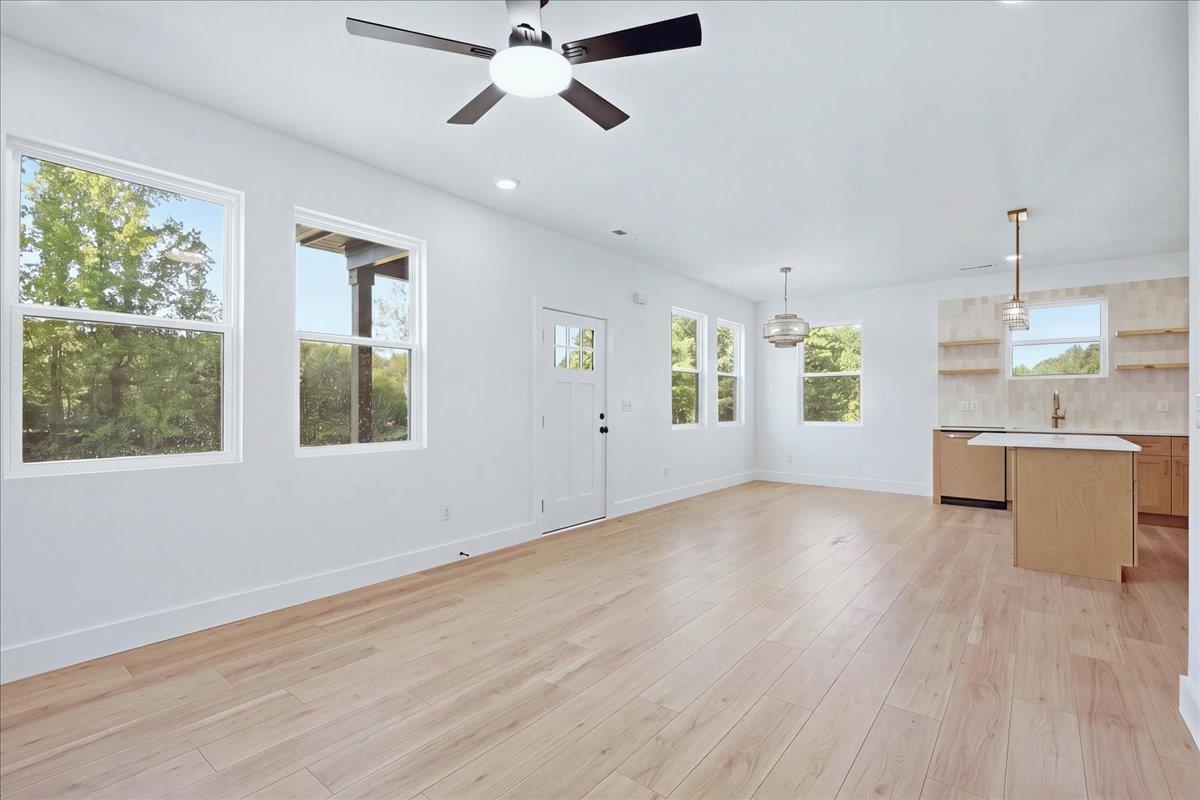 506 Potter Road Property Photo 6