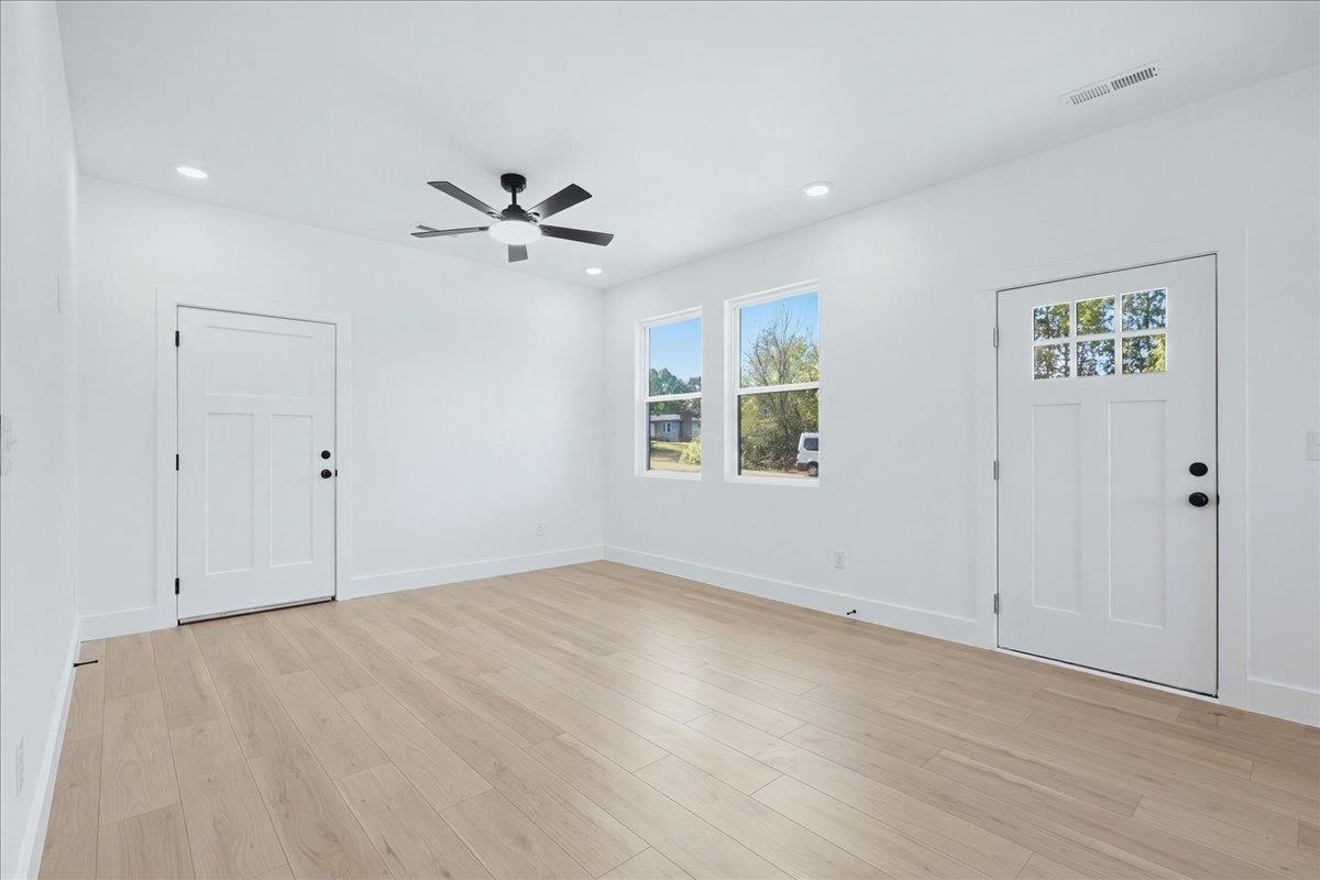 506 Potter Road Property Photo 10