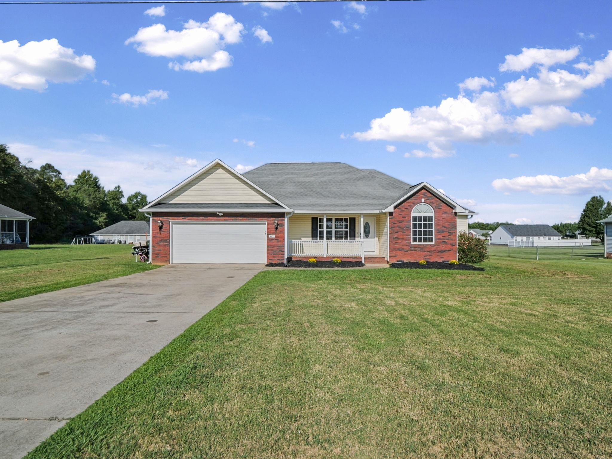 887 Champion Ferry Rd Property Photo 1