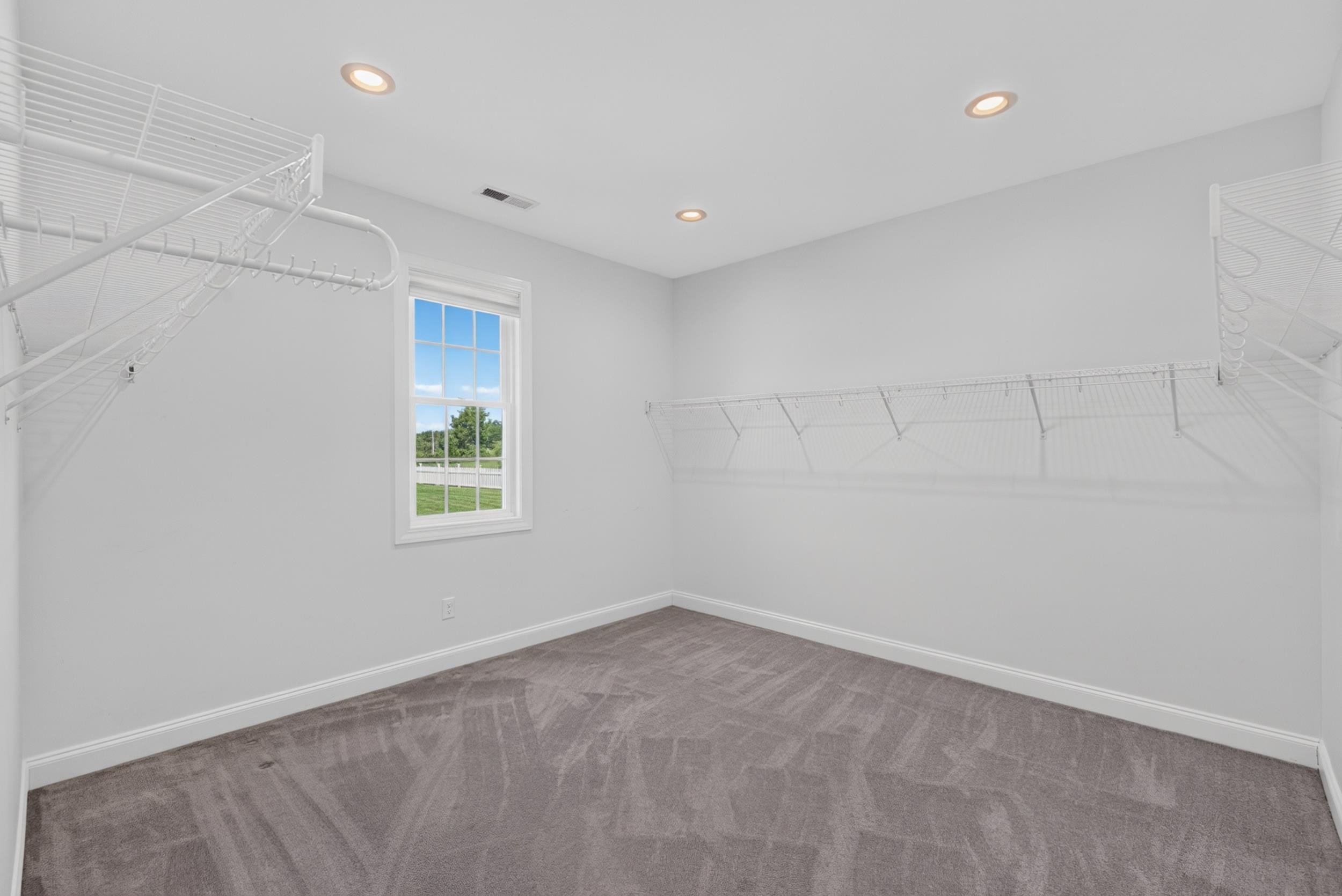 4540 Peachtree Road Property Photo 15
