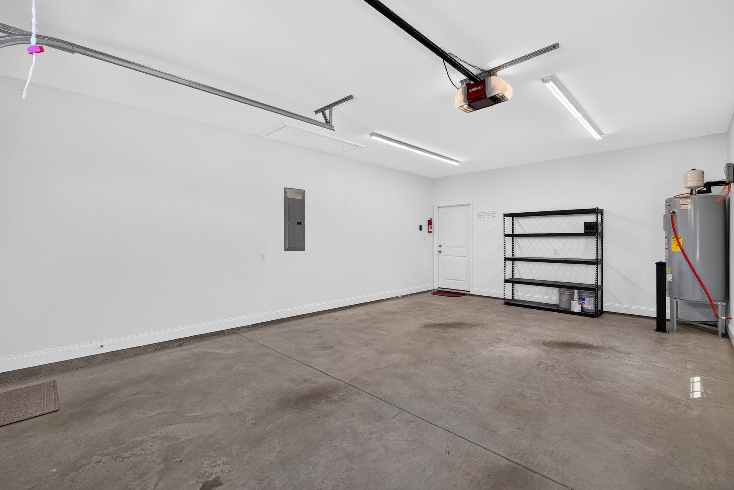4540 Peachtree Road Property Photo 29