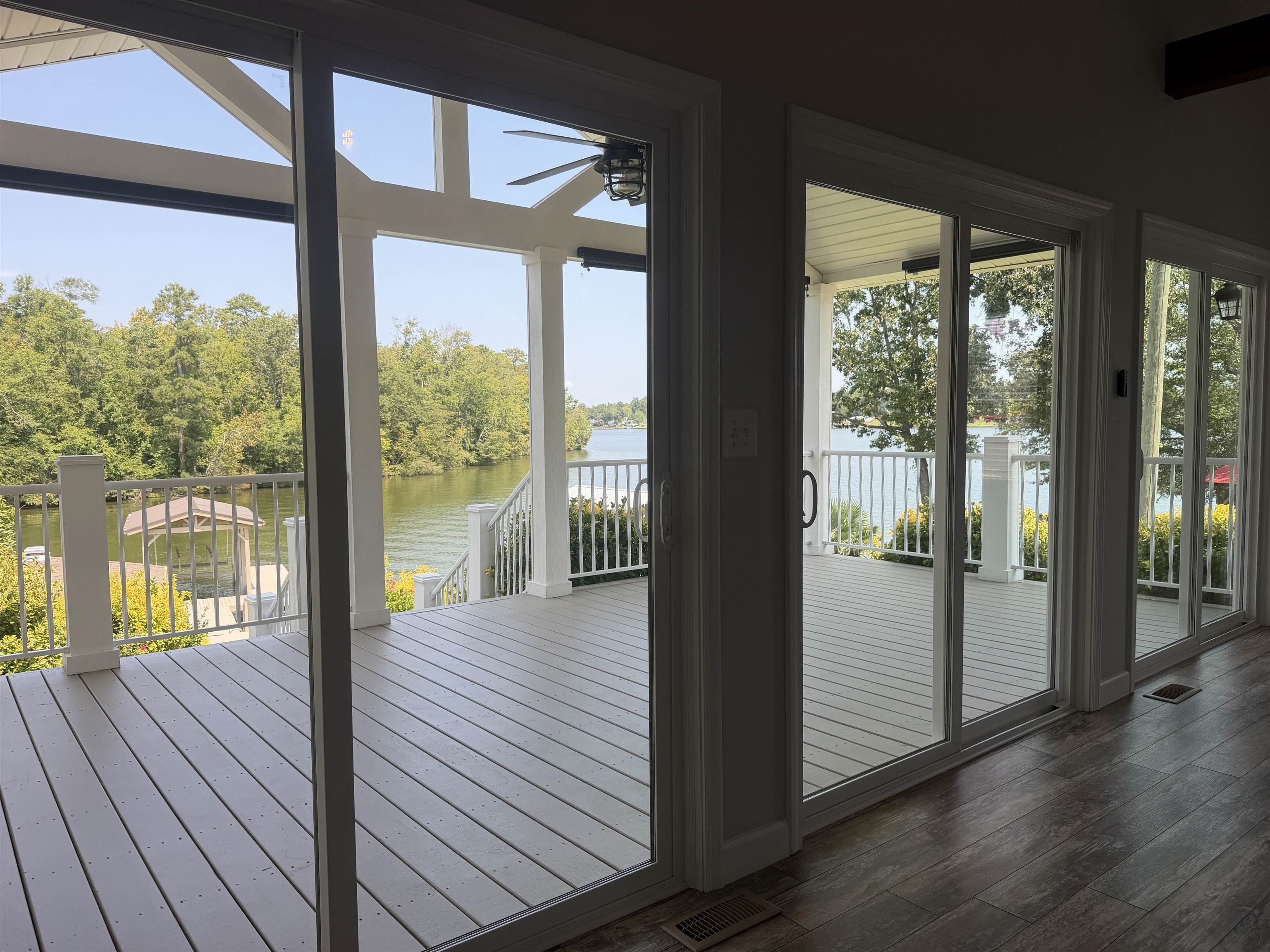 798 Isle Of Pine Circle Property Photo 4