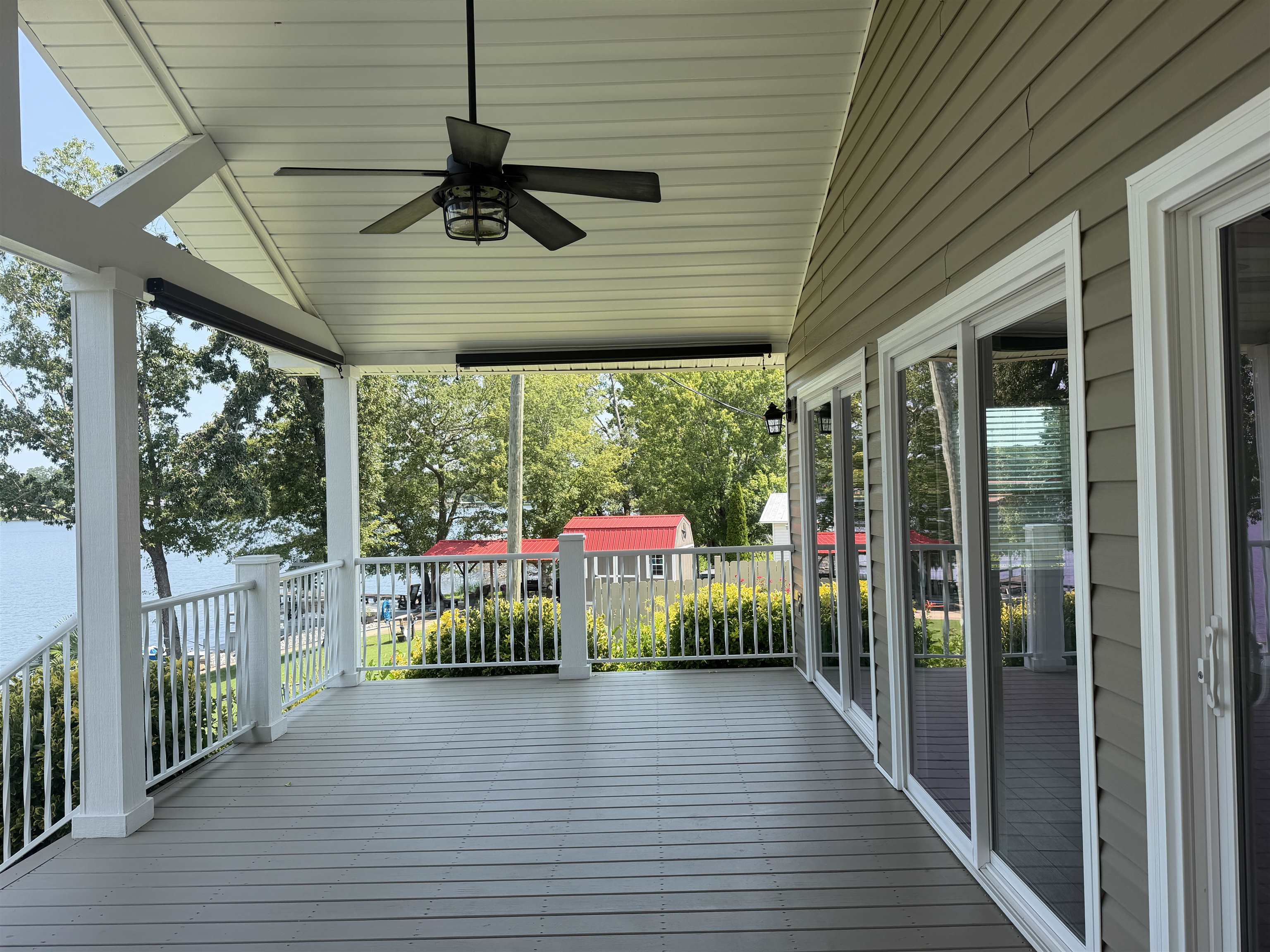 798 Isle Of Pine Circle Property Photo 5