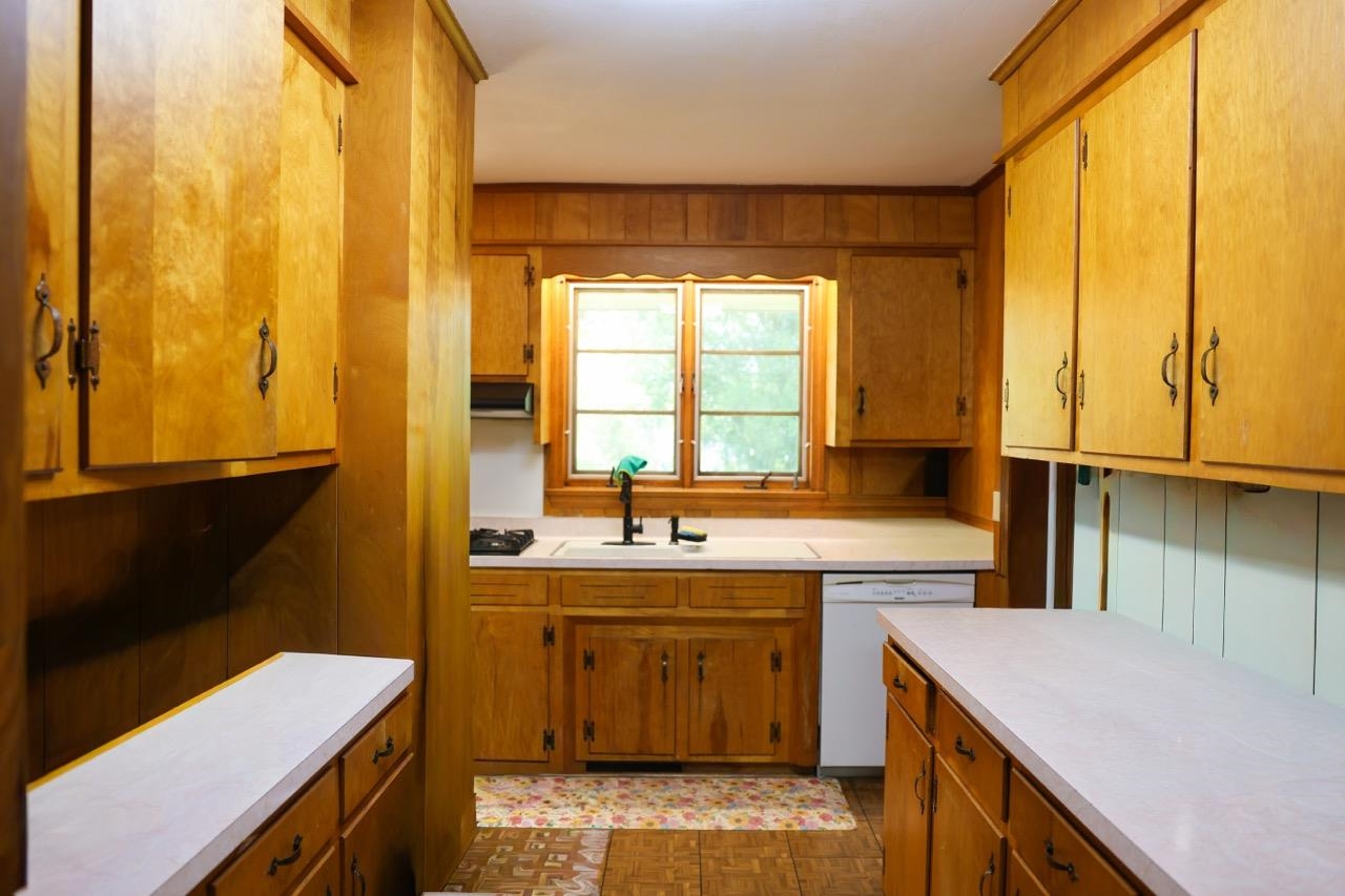 214 Midway Drive Property Photo 7
