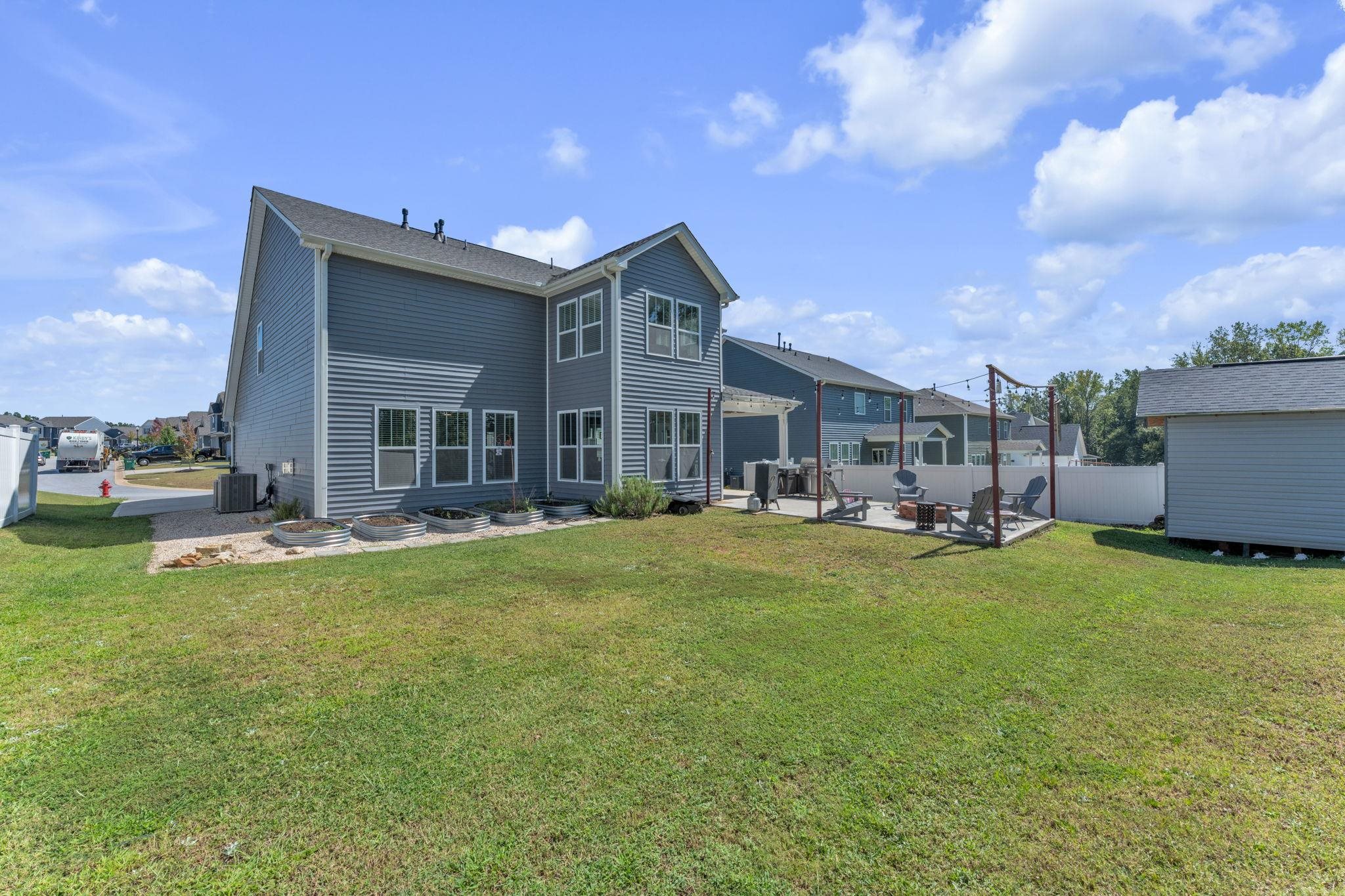 405 Fenwick Drive Property Photo 26