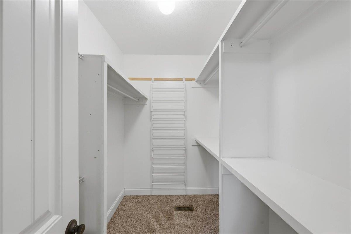 235 Metcalf Court Property Photo 18