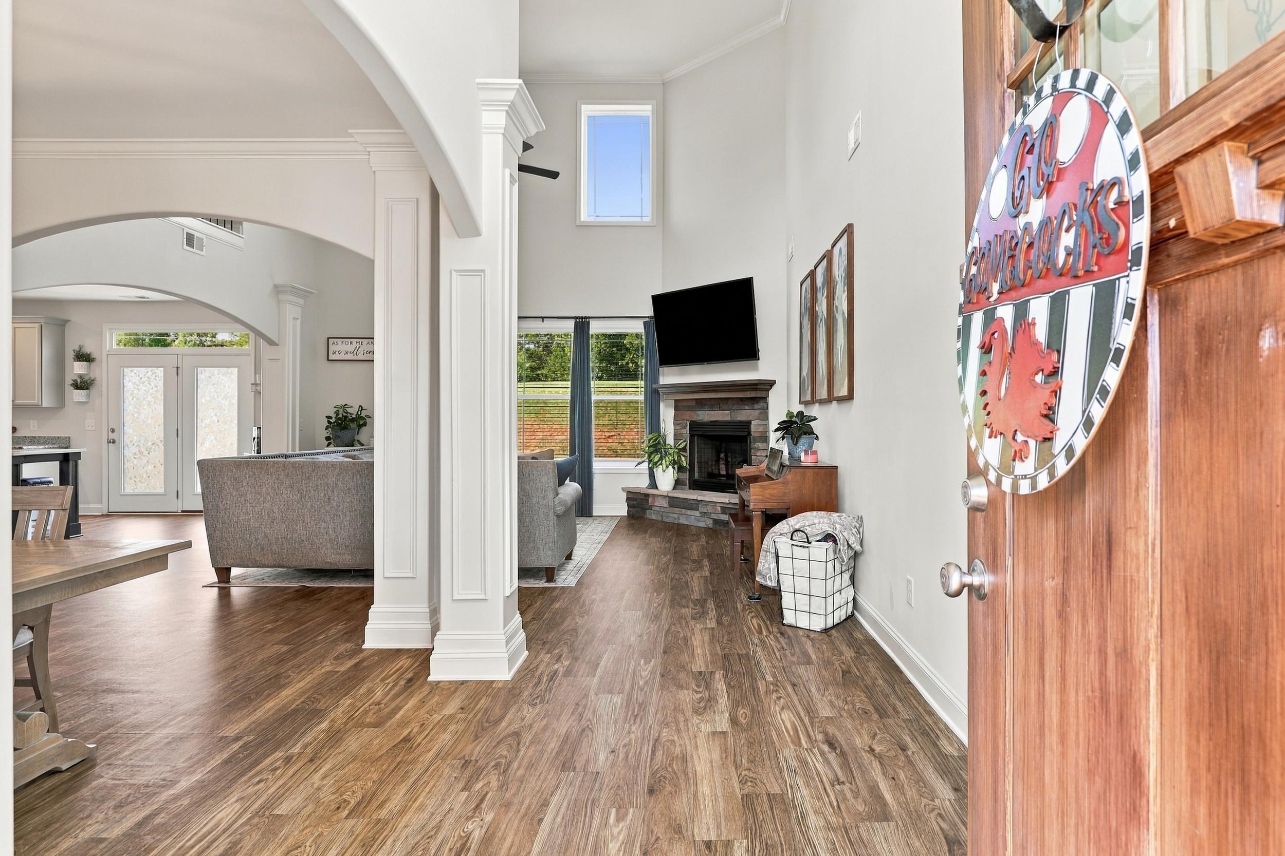 623 Mica Lane Property Photo 4