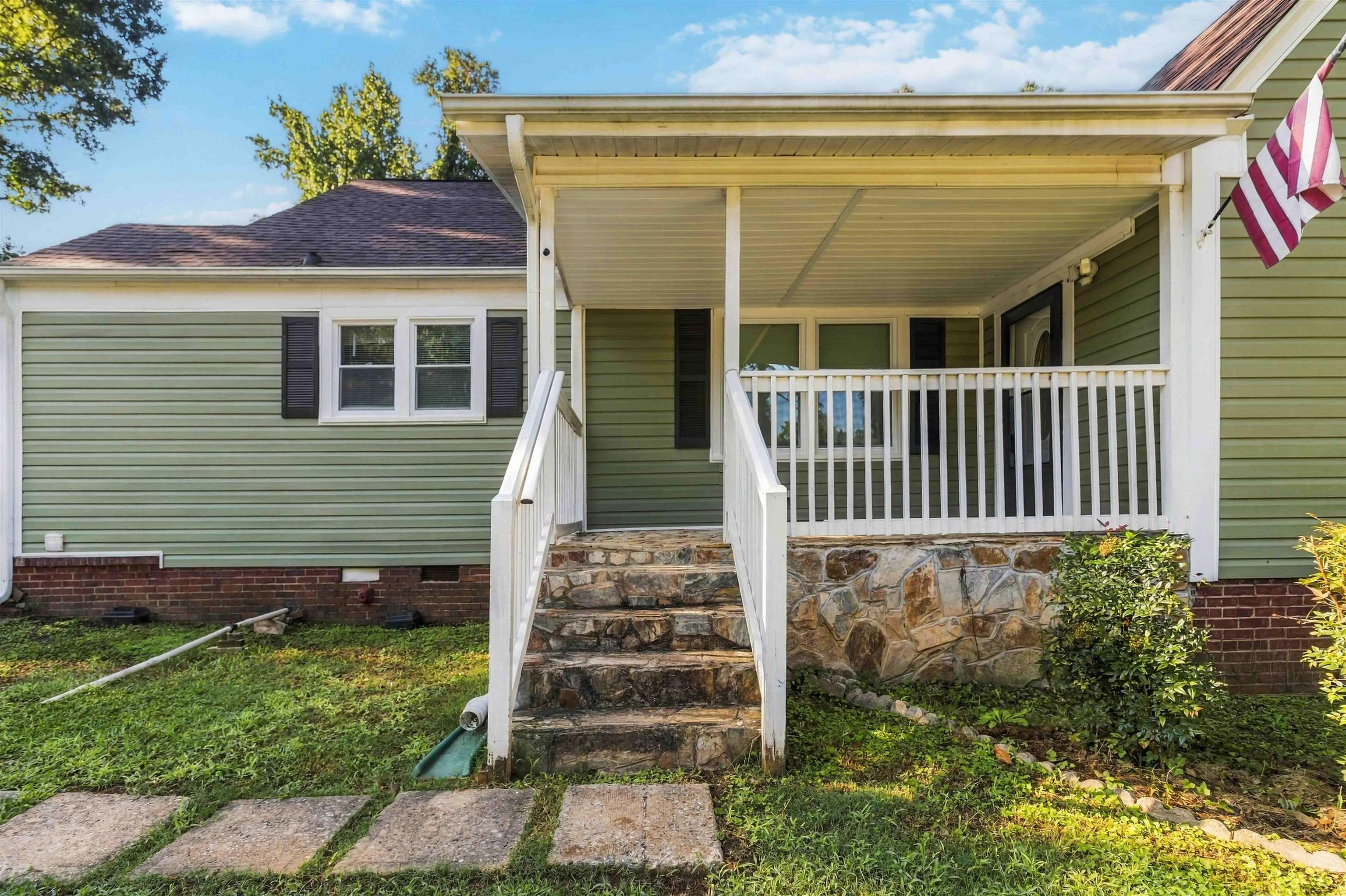 118 Briarwood Road Property Photo 3