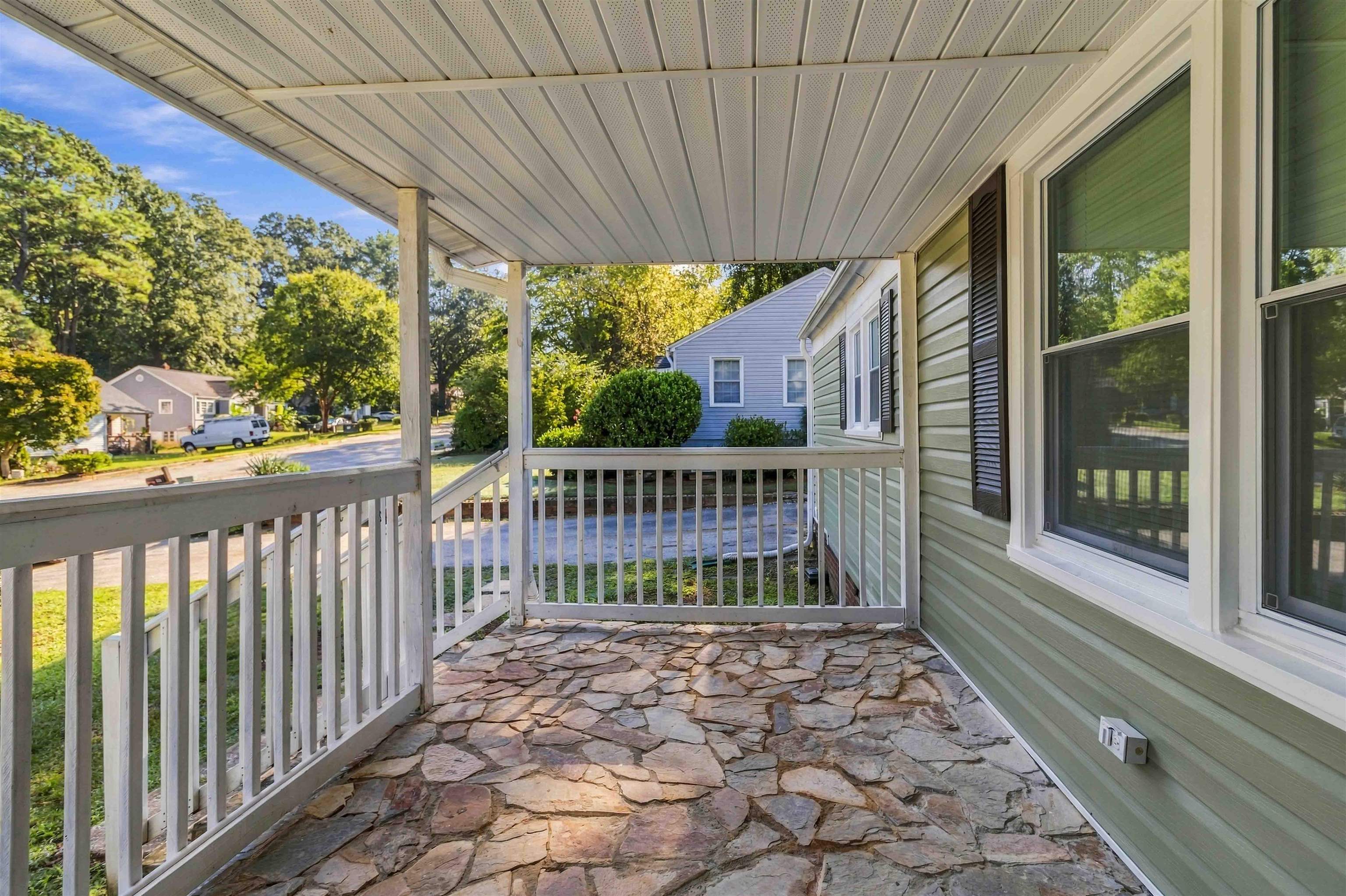 118 Briarwood Road Property Photo 5