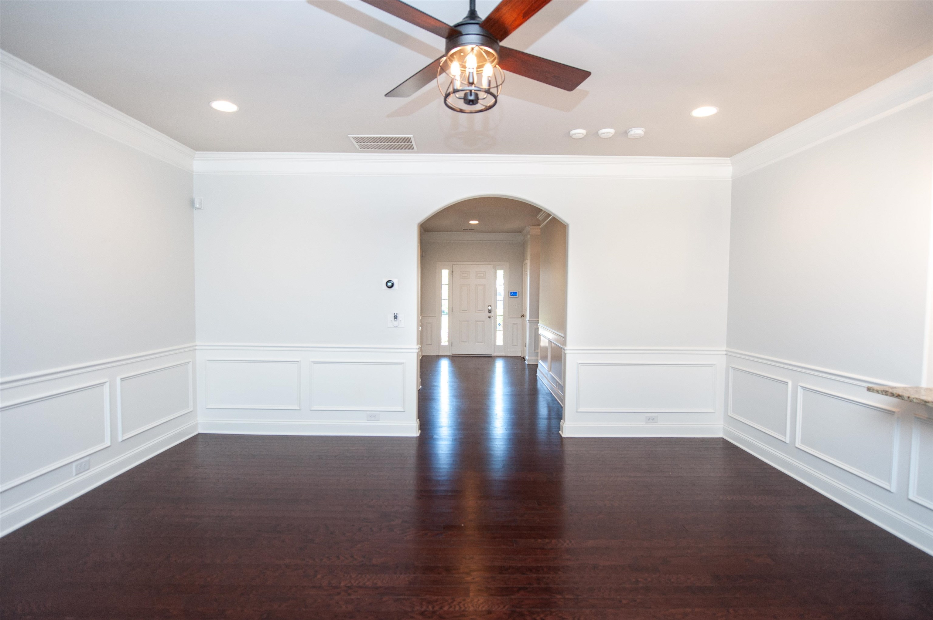 454 Wolfbend Road Property Photo 5