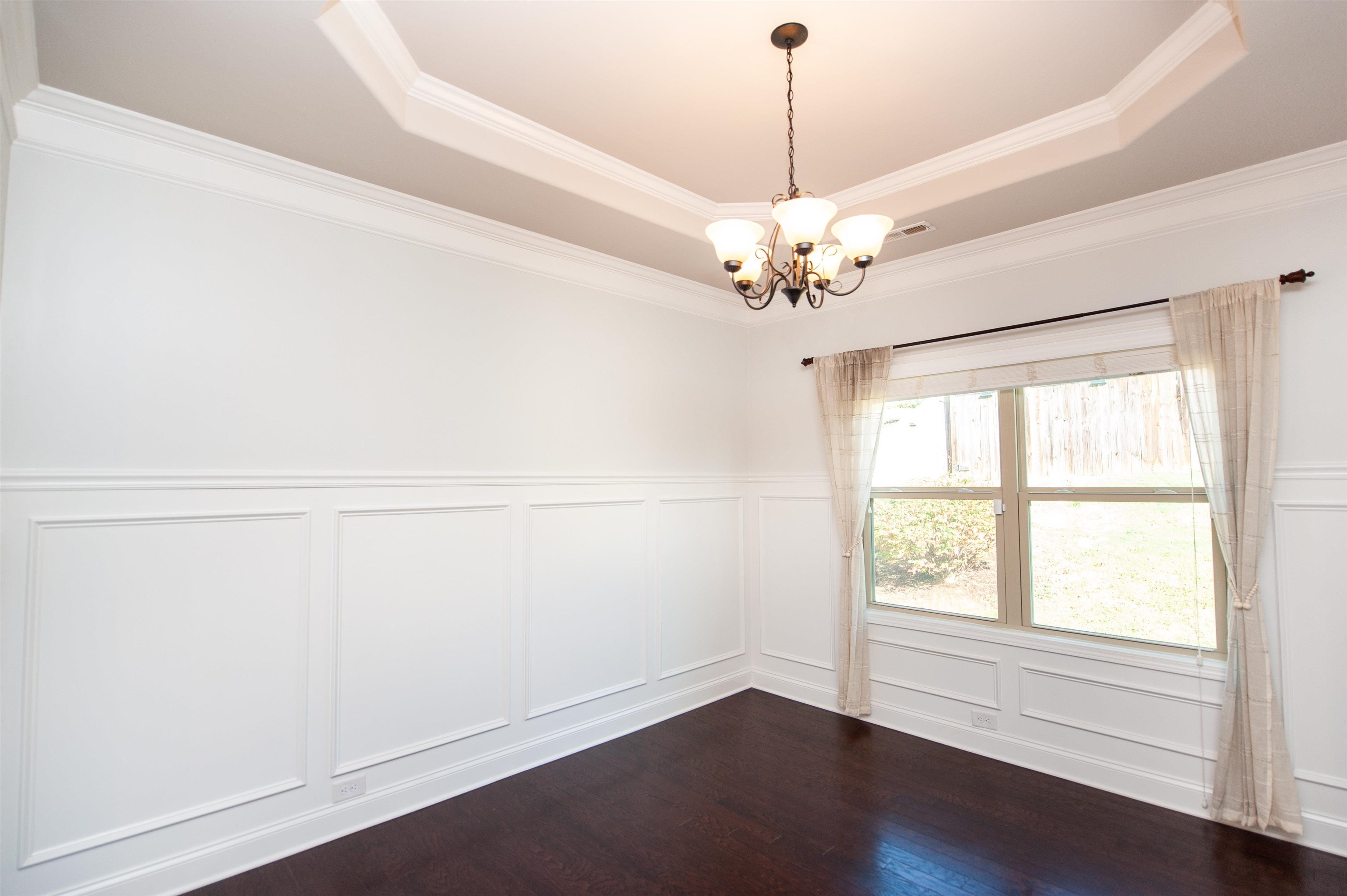 454 Wolfbend Road Property Photo 10