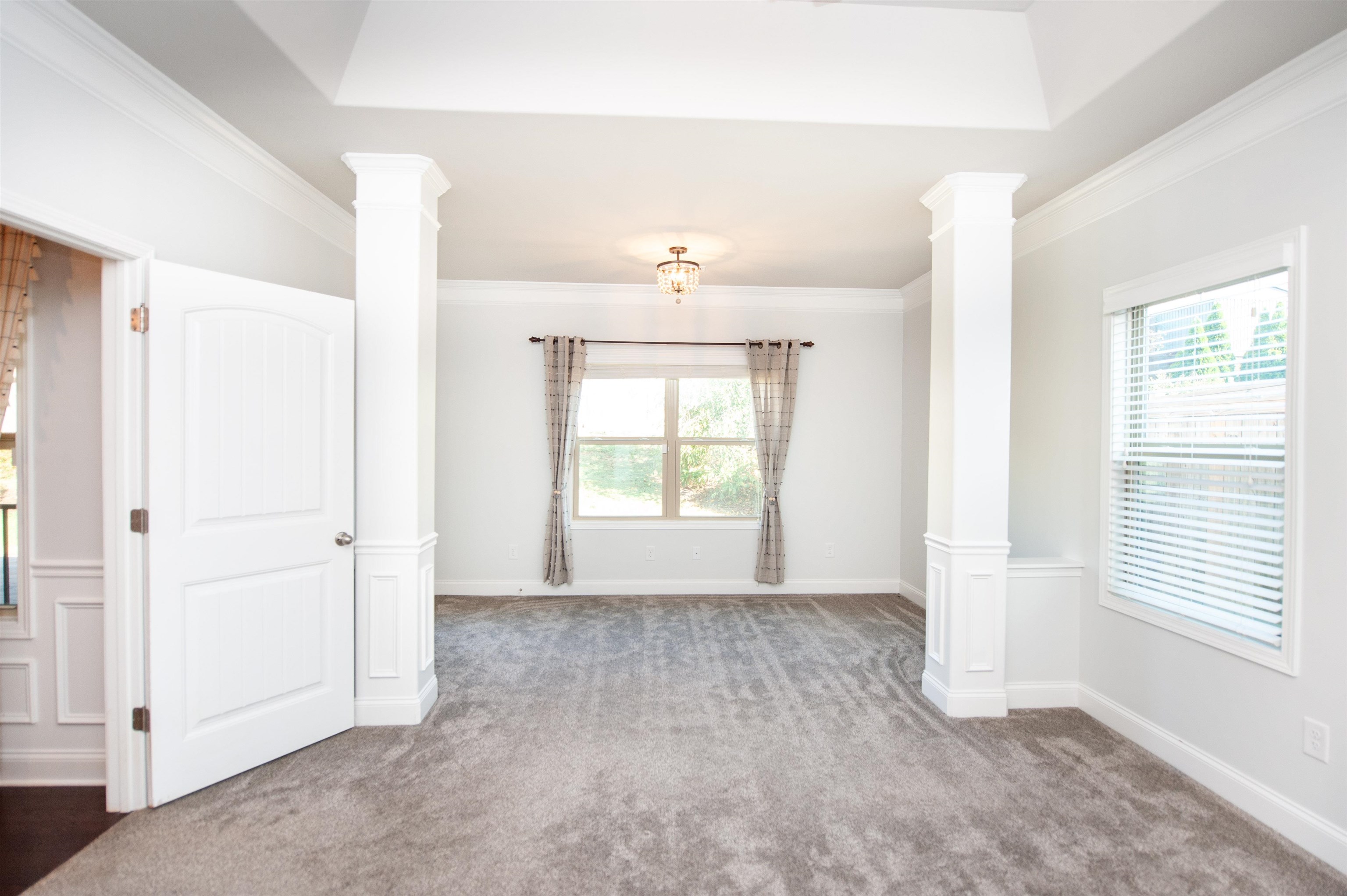 454 Wolfbend Road Property Photo 13