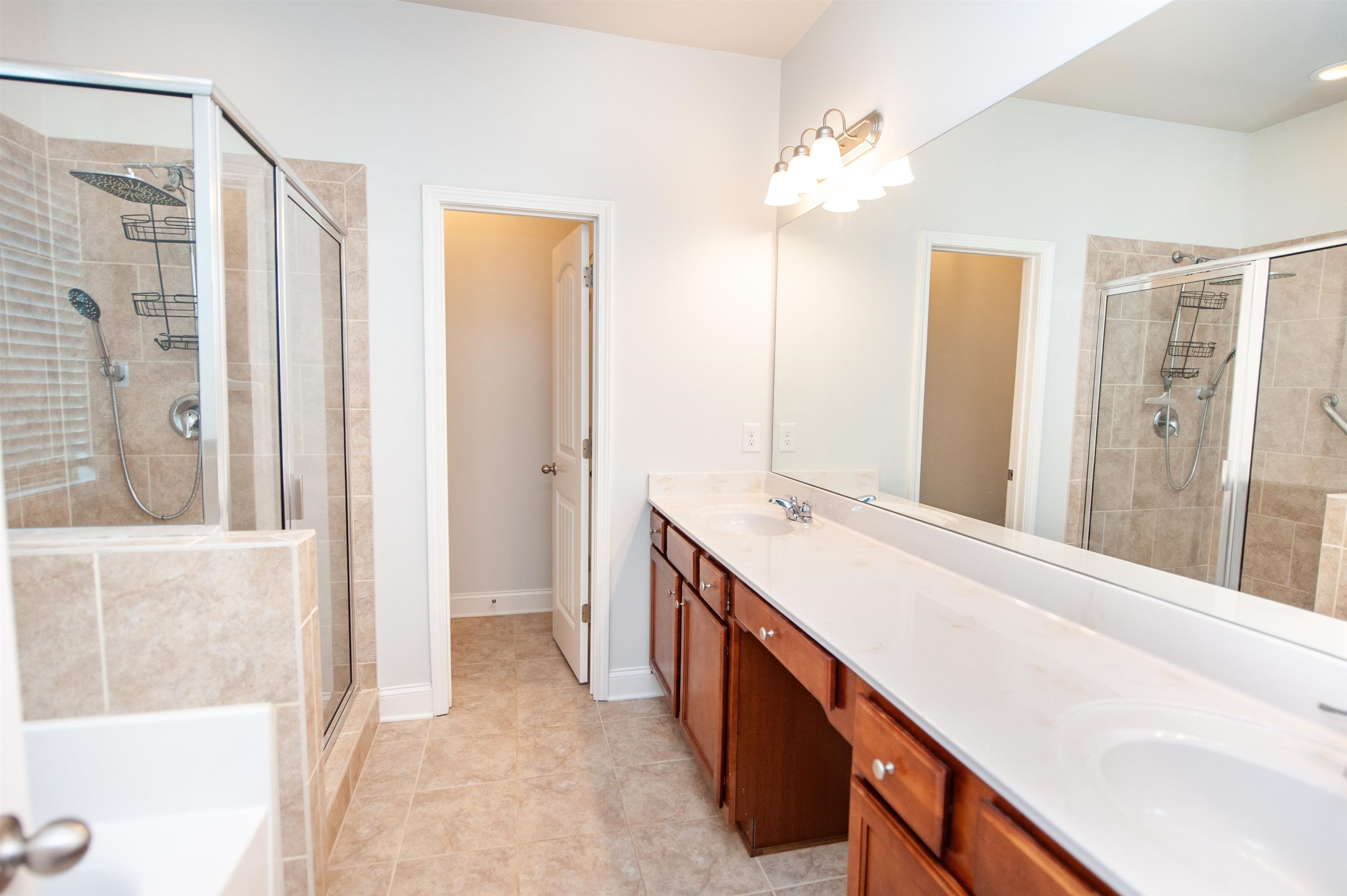 454 Wolfbend Road Property Photo 17
