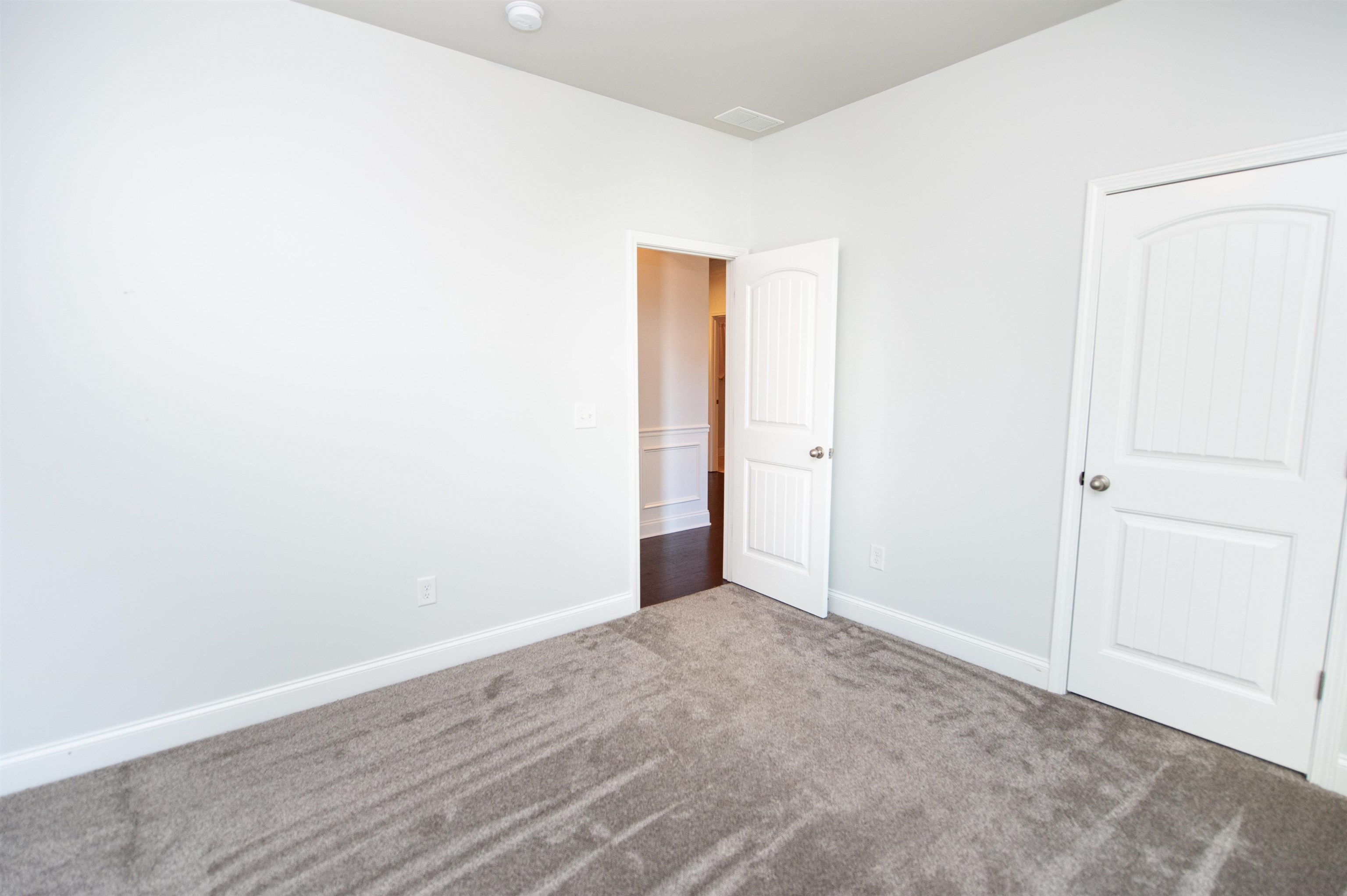 454 Wolfbend Road Property Photo 22