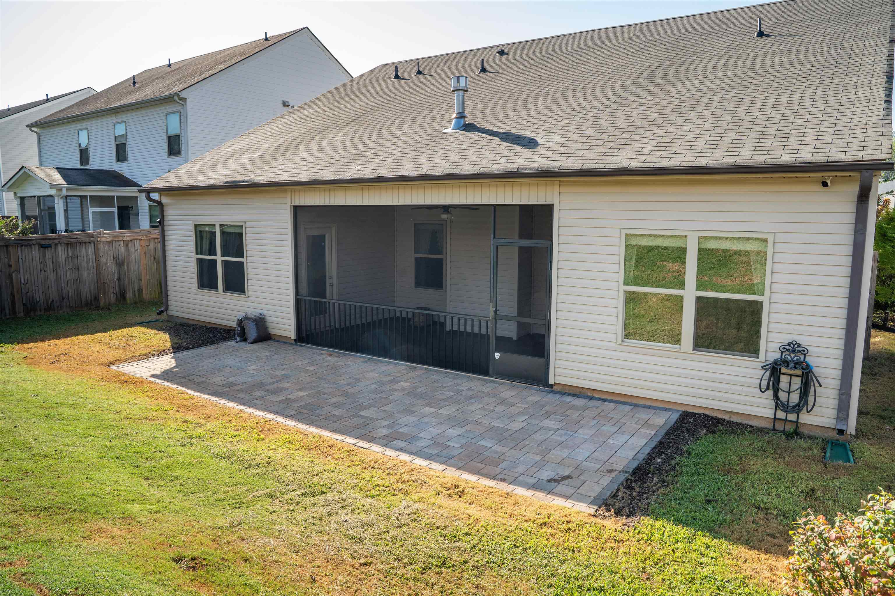 454 Wolfbend Road Property Photo 25