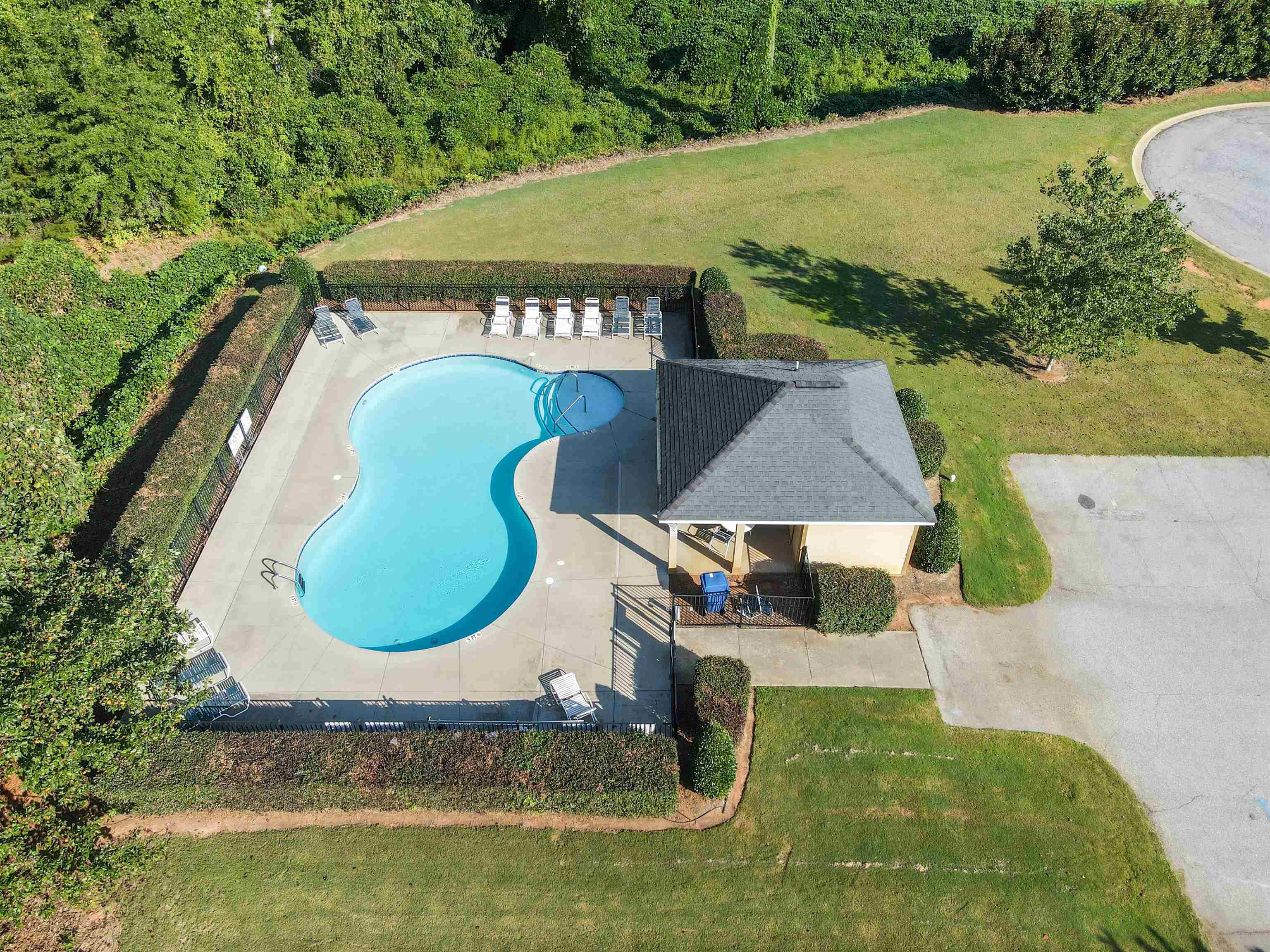 454 Wolfbend Road Property Photo 26