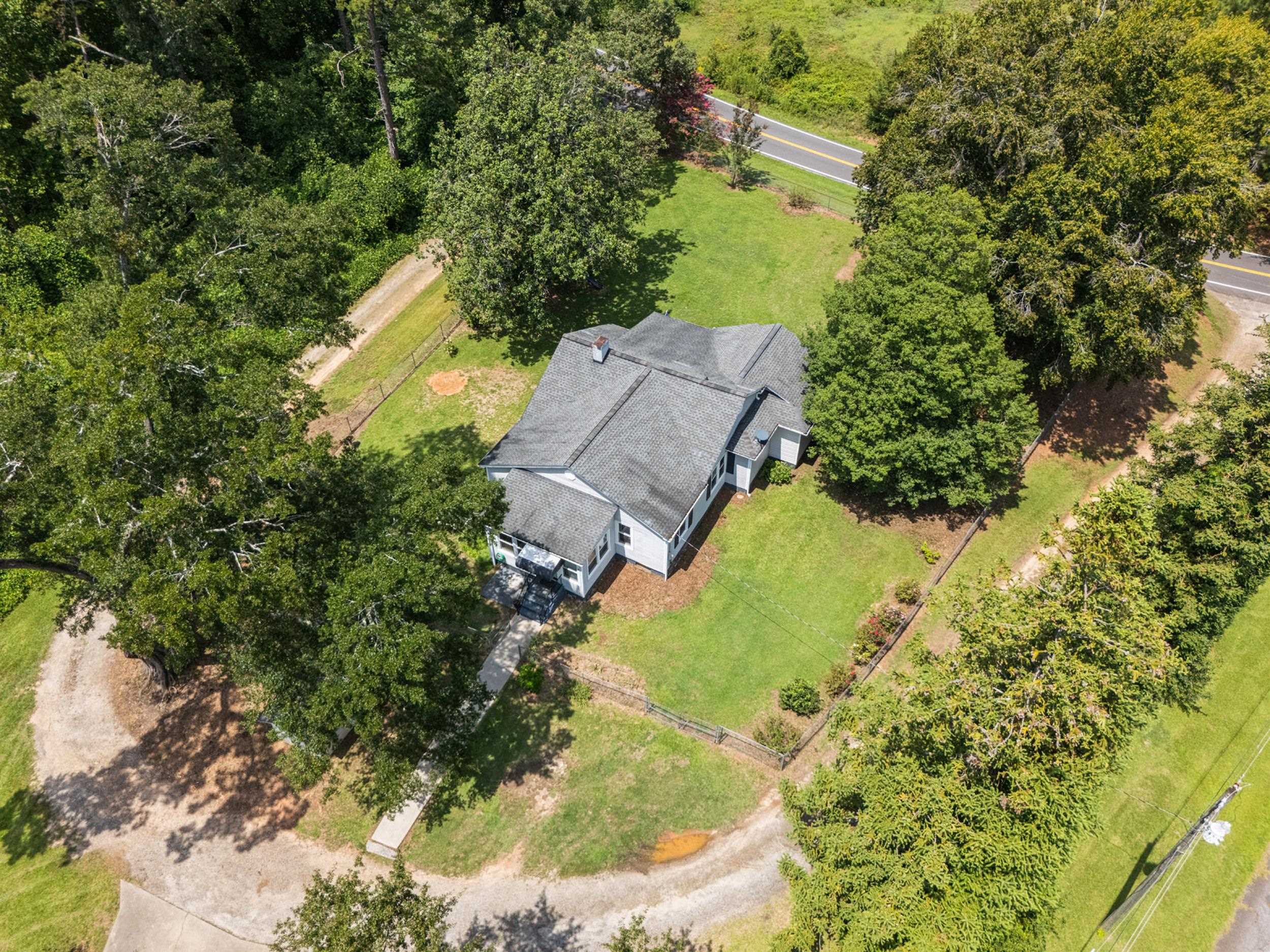 726 Foster Rd Property Photo 34