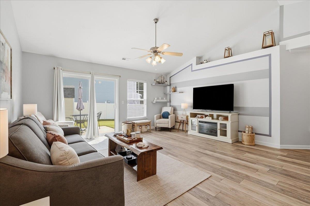 2 Jessica Way Property Photo 9